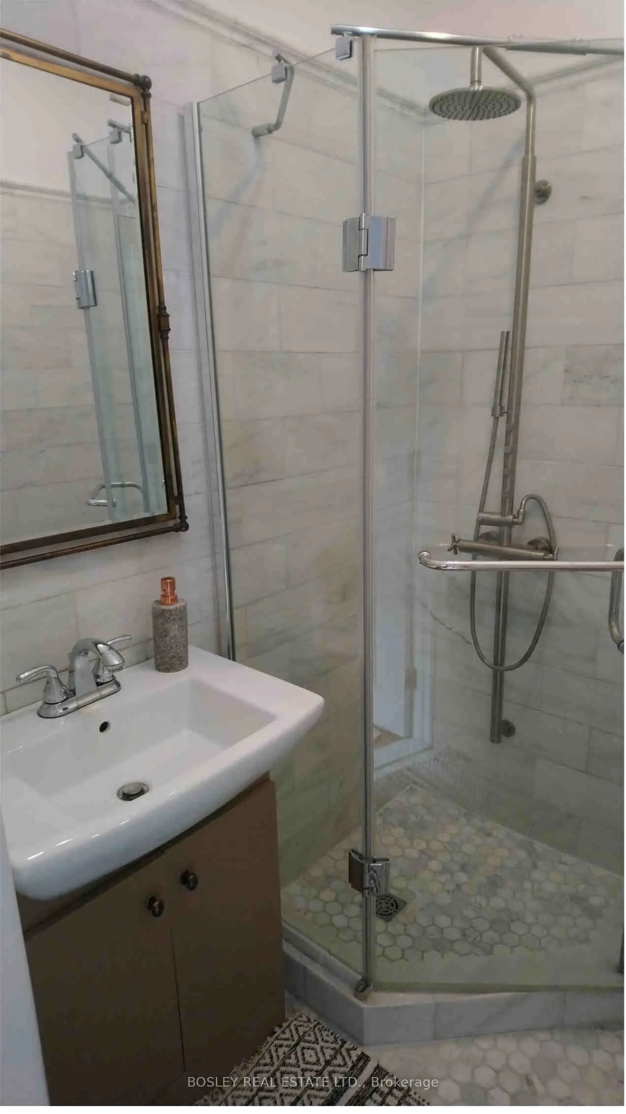 21 Lansdowne Avenue #2