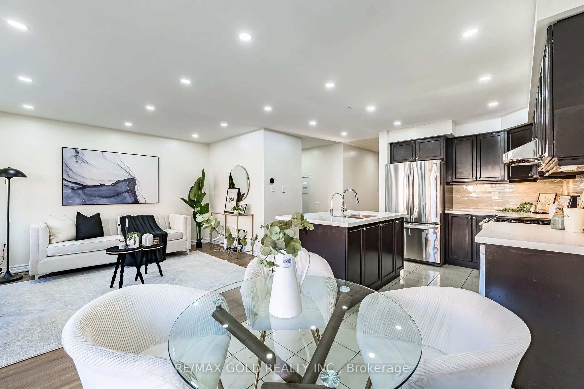 6 Volner Road