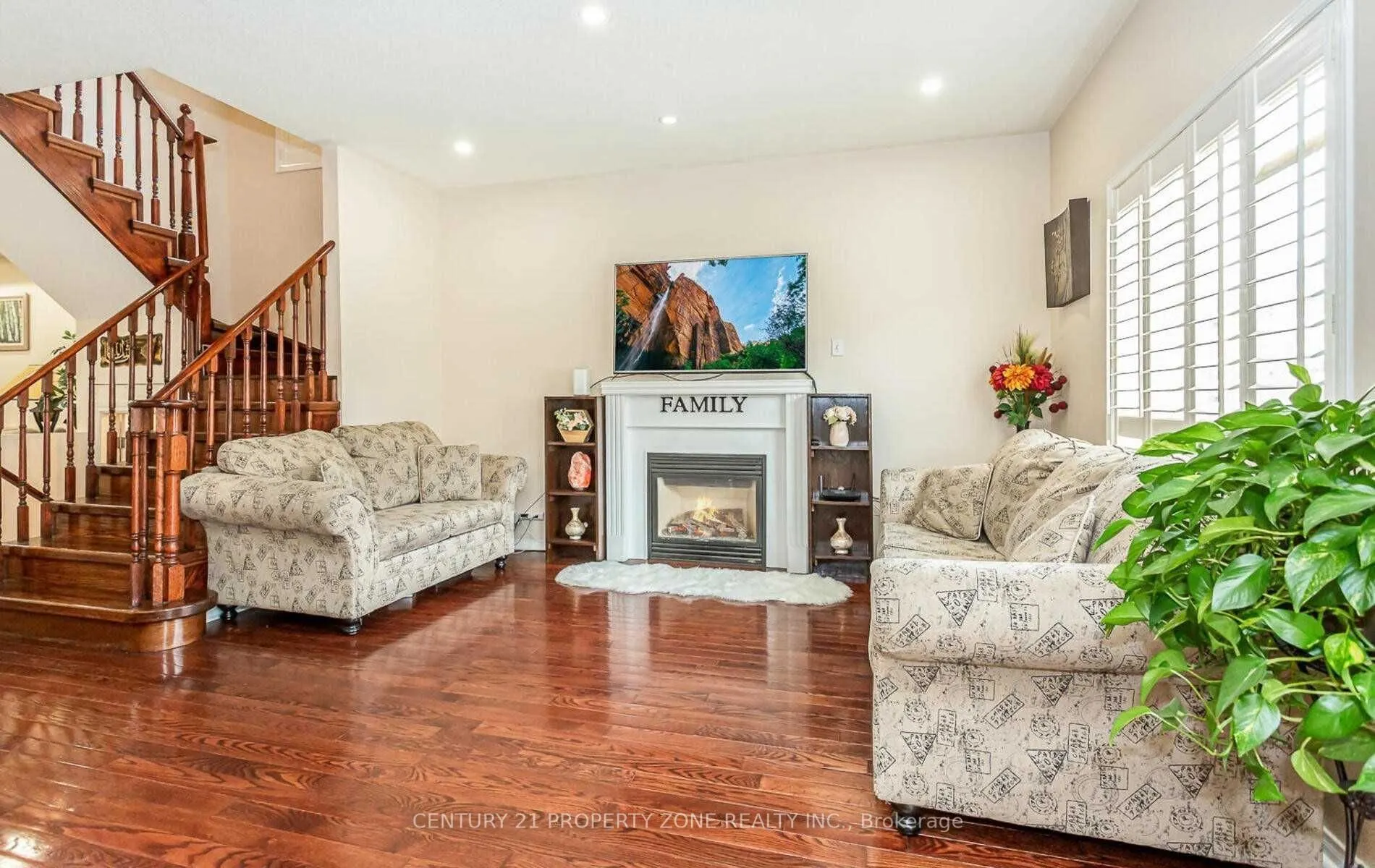 15 Dawes Road