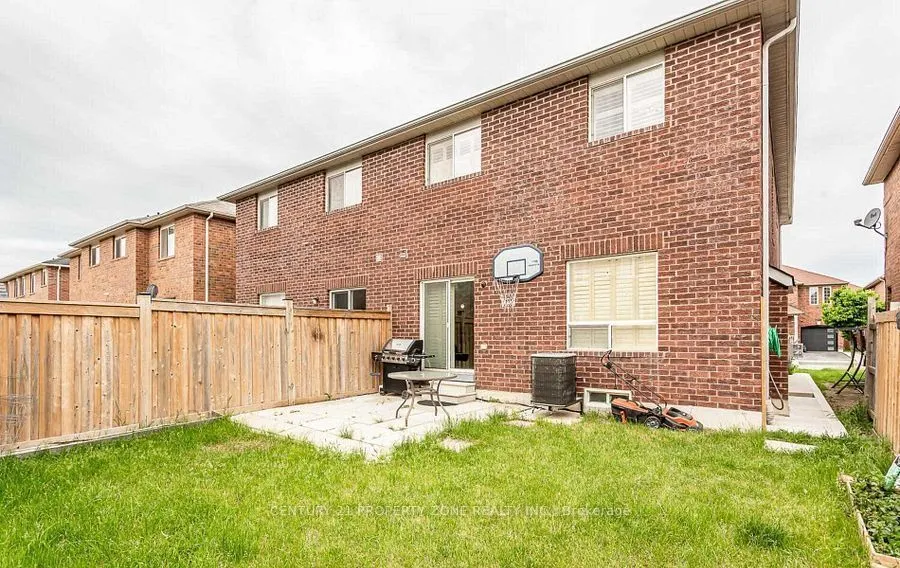 15 Dawes Road