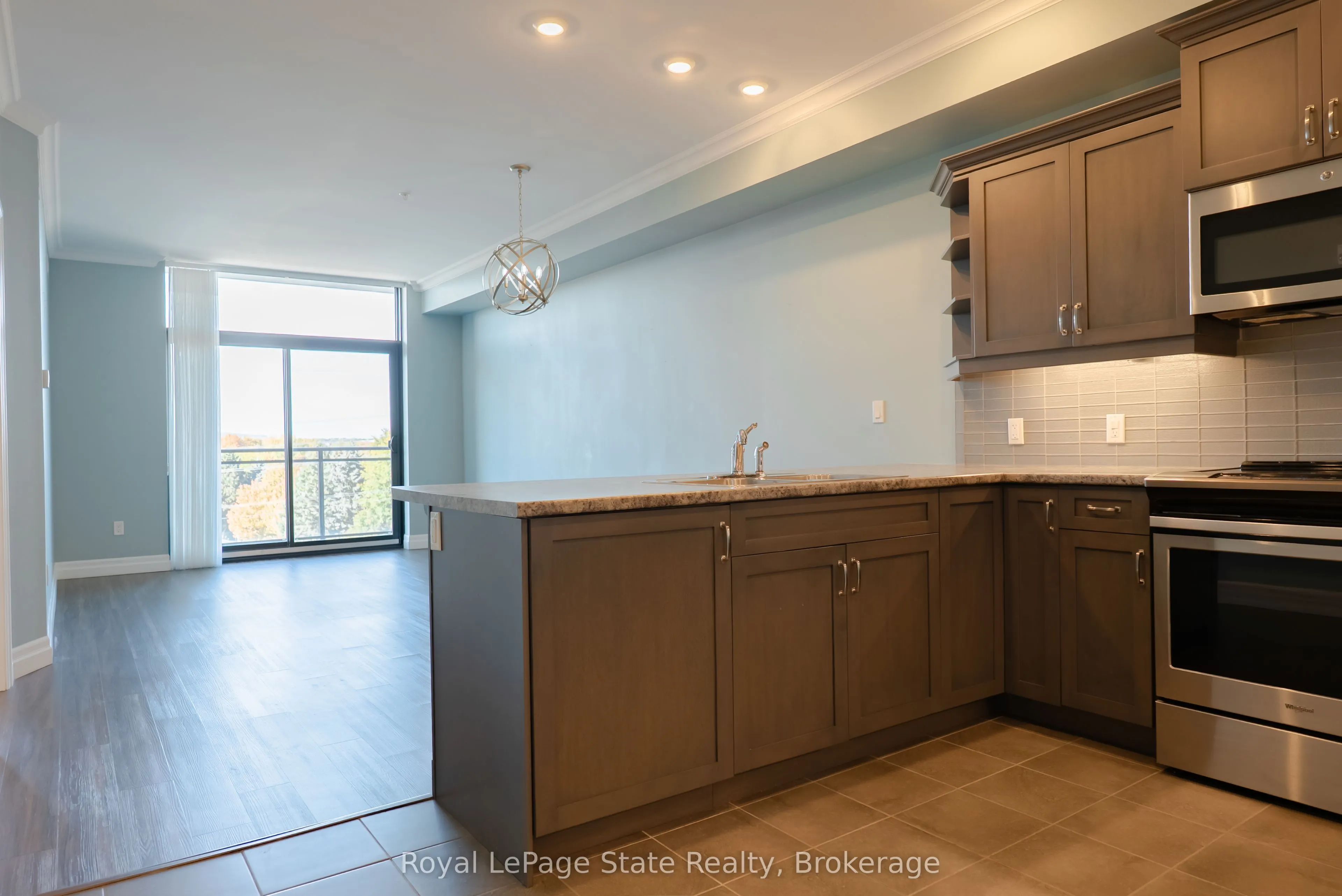 3290 New Street #507