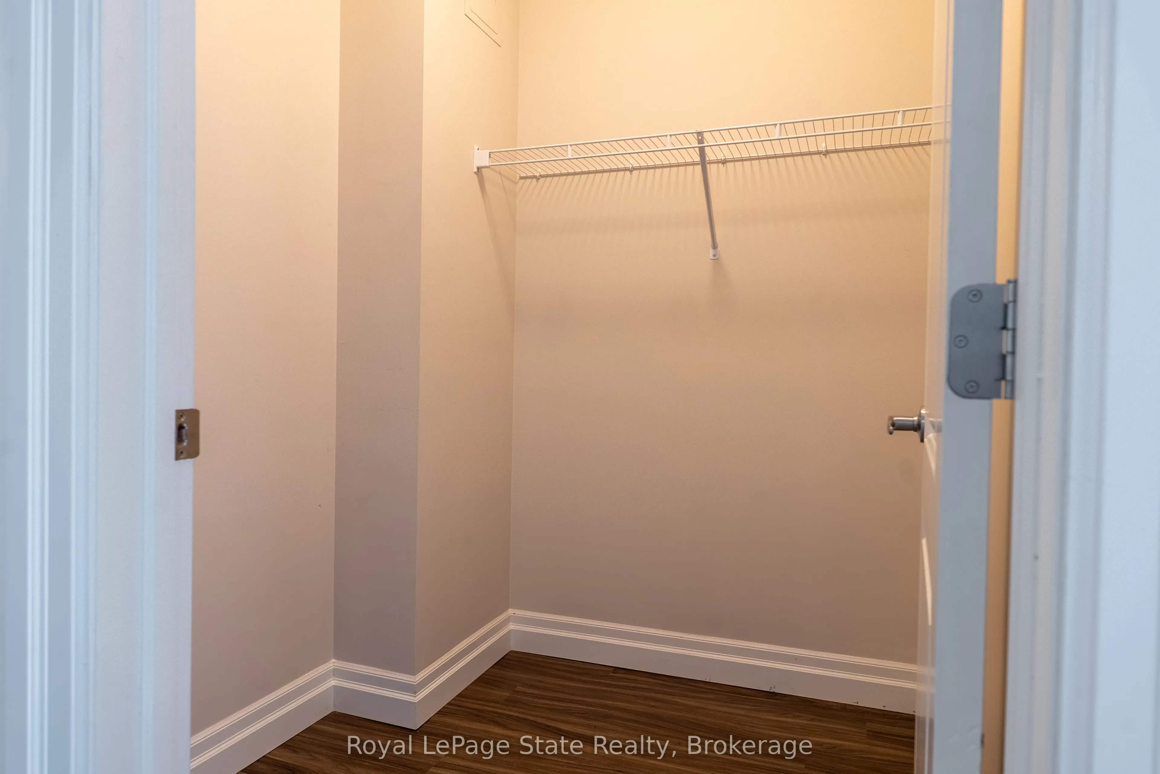 3290 New Street #507