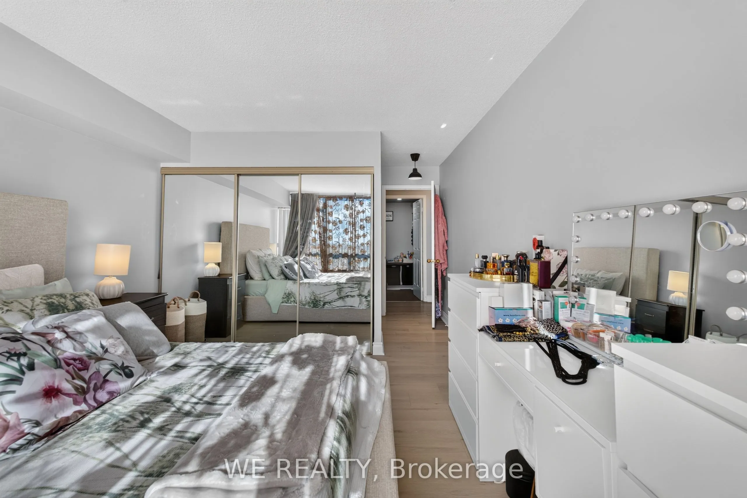 22 Hanover Road #1603