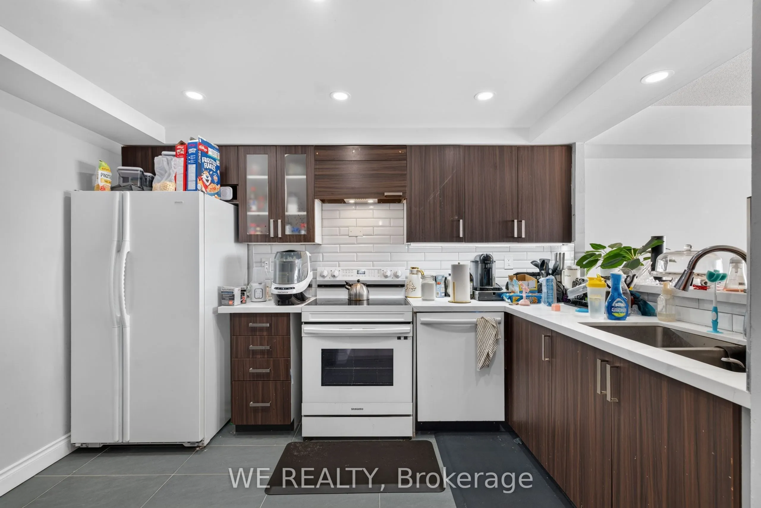 22 Hanover Road #1603