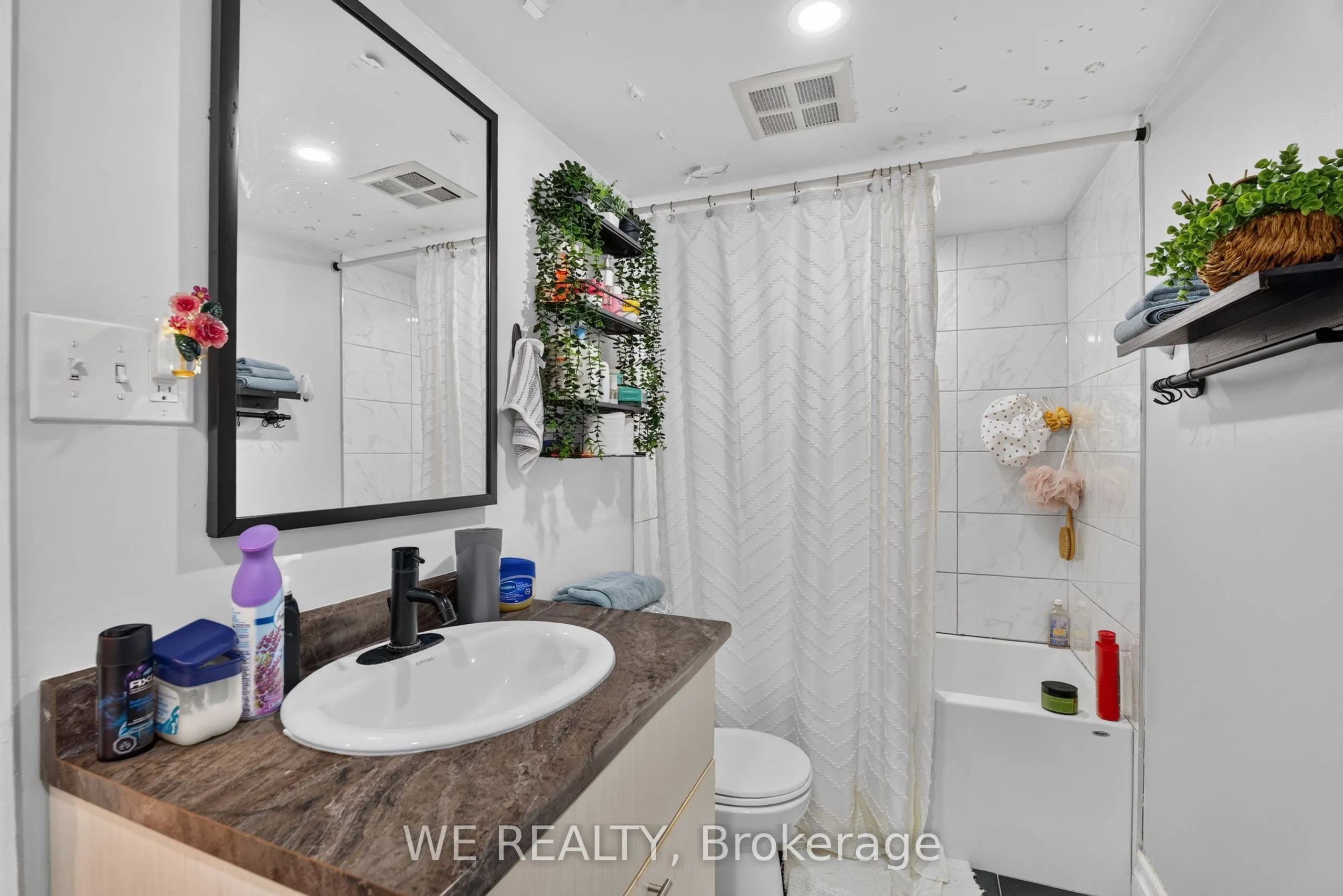 22 Hanover Road #1603