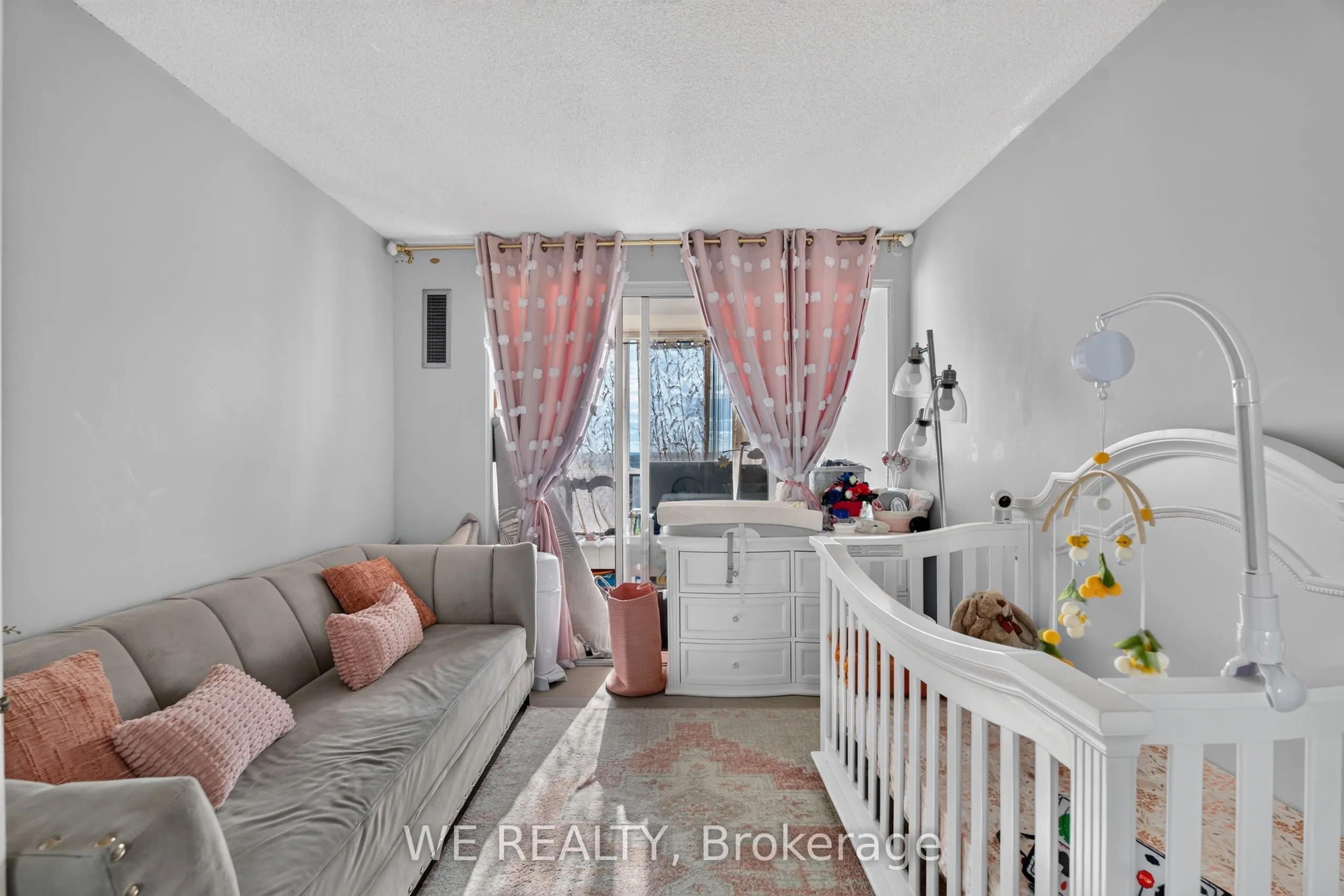 22 Hanover Road #1603