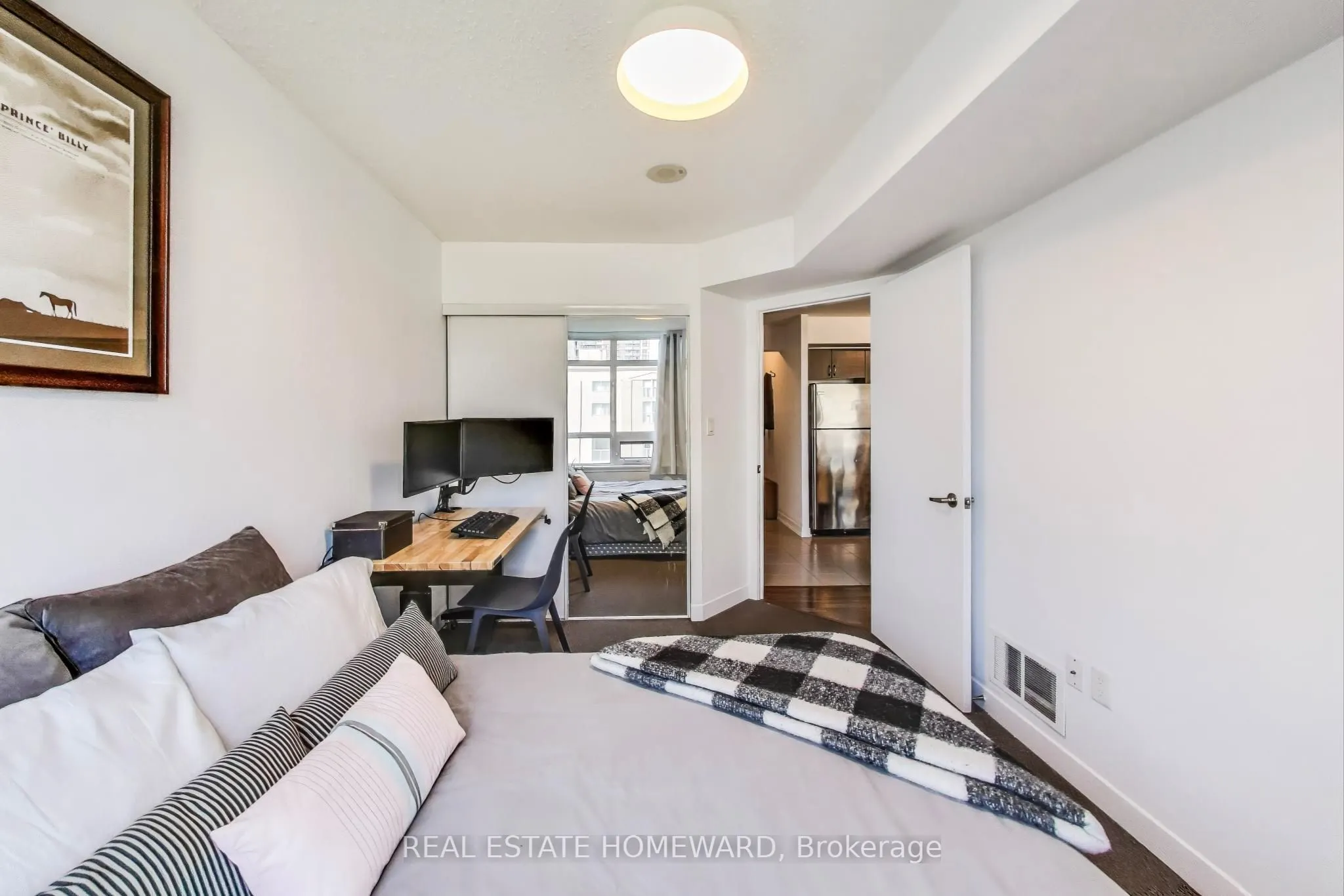 816 Lansdowne Avenue #406