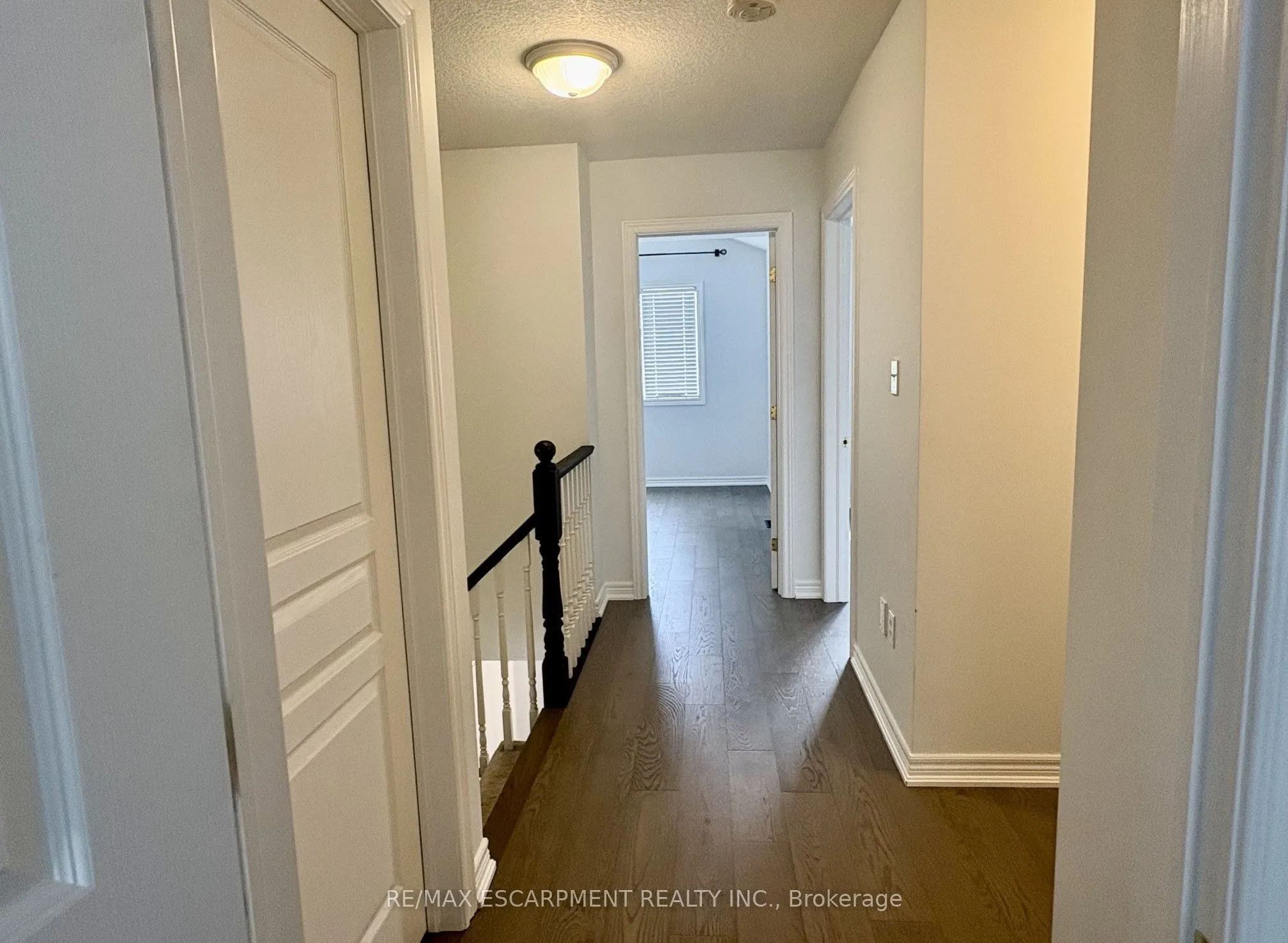 5325 APPLEGARTH Drive