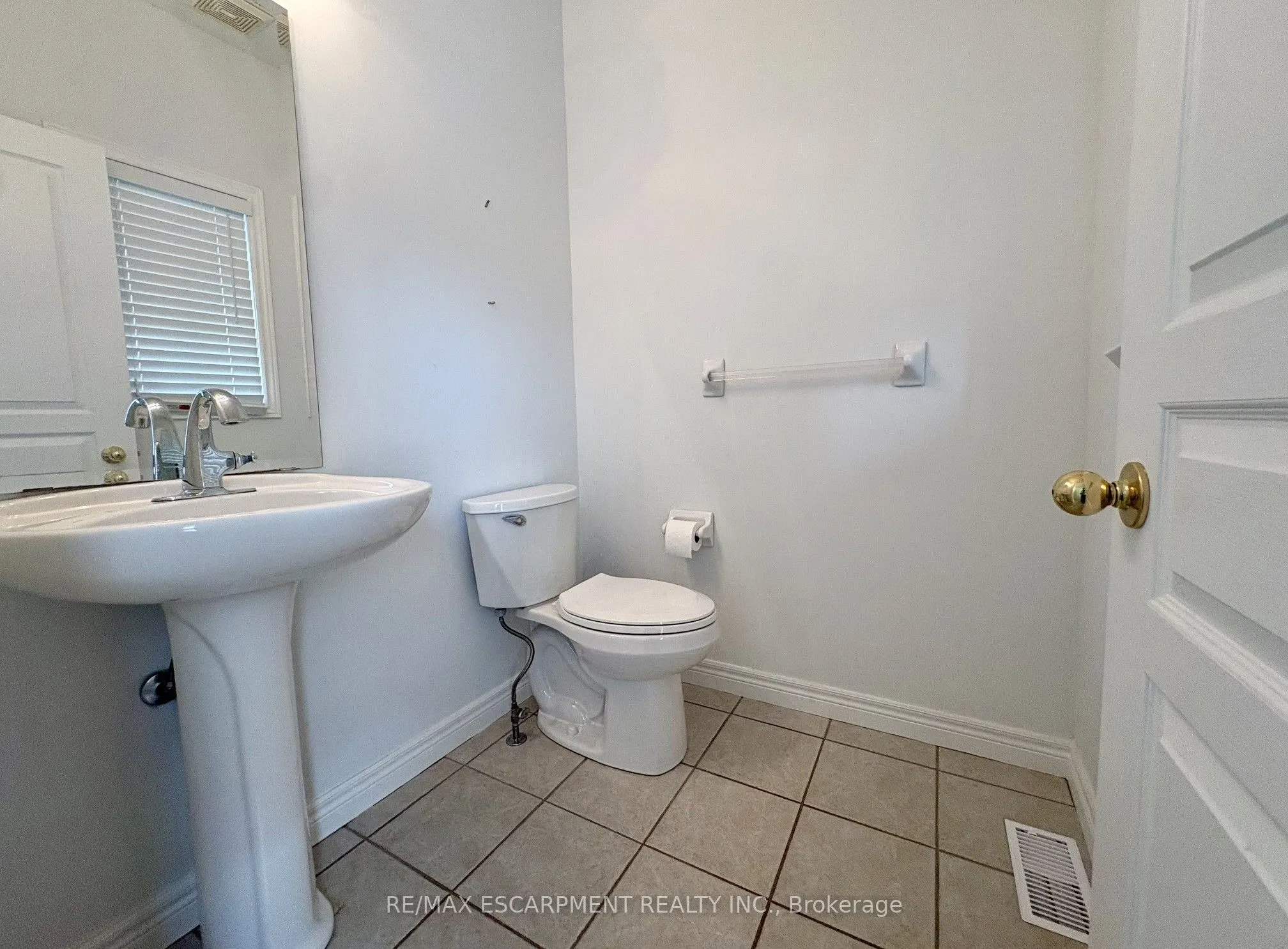 5325 APPLEGARTH Drive