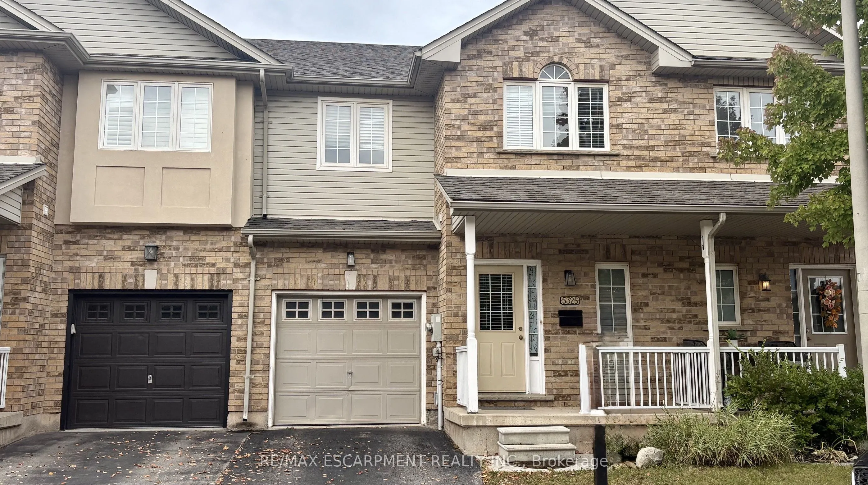 5325 APPLEGARTH Drive