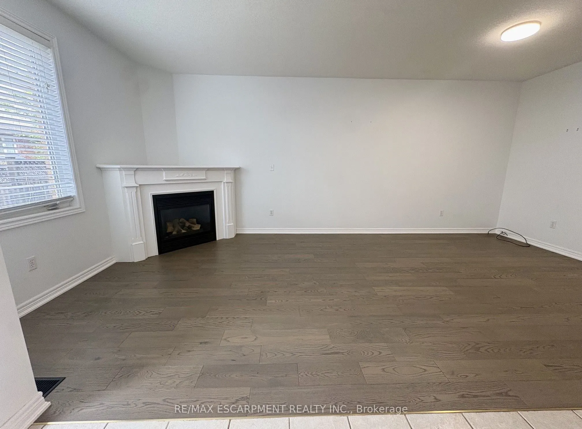 5325 APPLEGARTH Drive