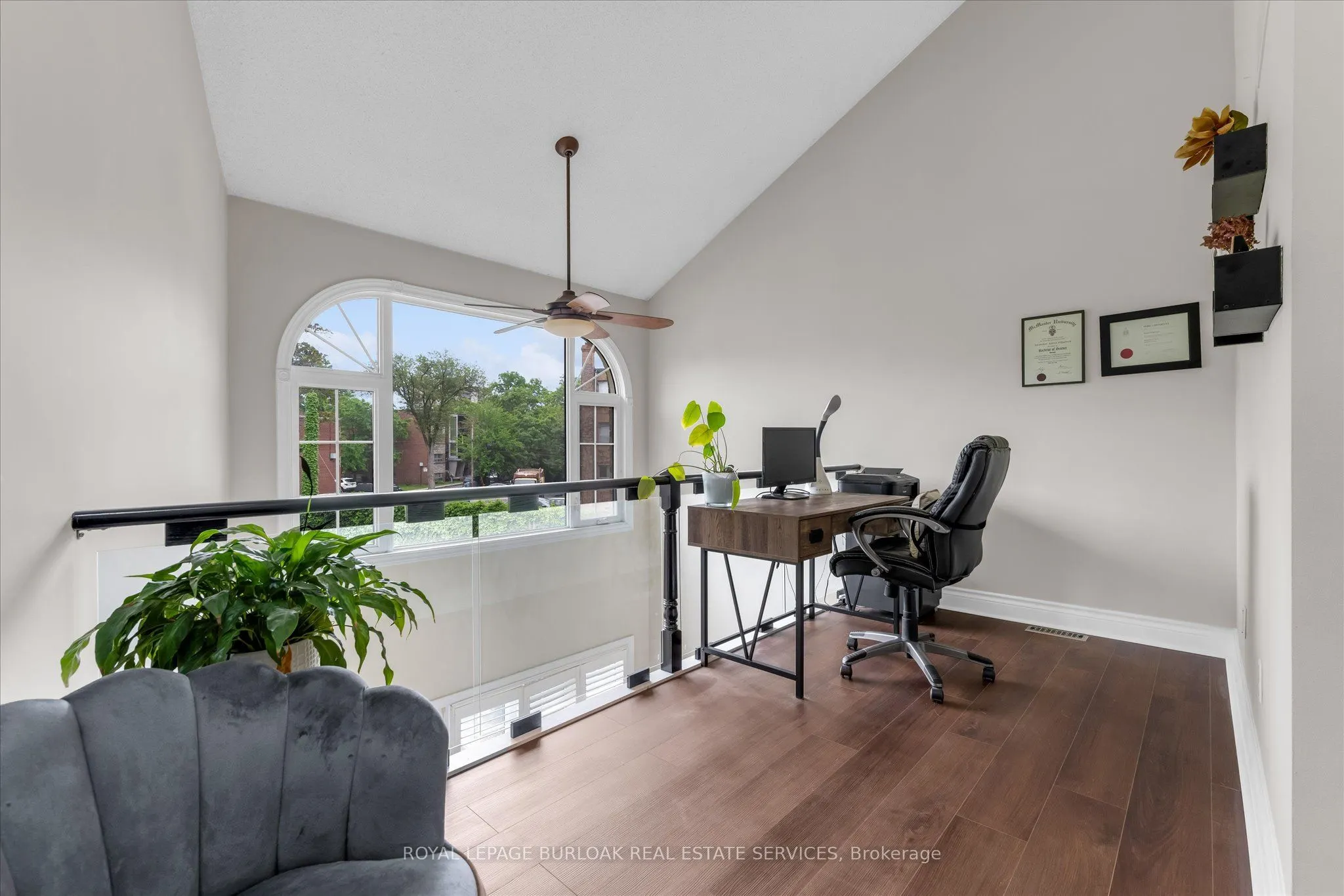 2110 New Street #6