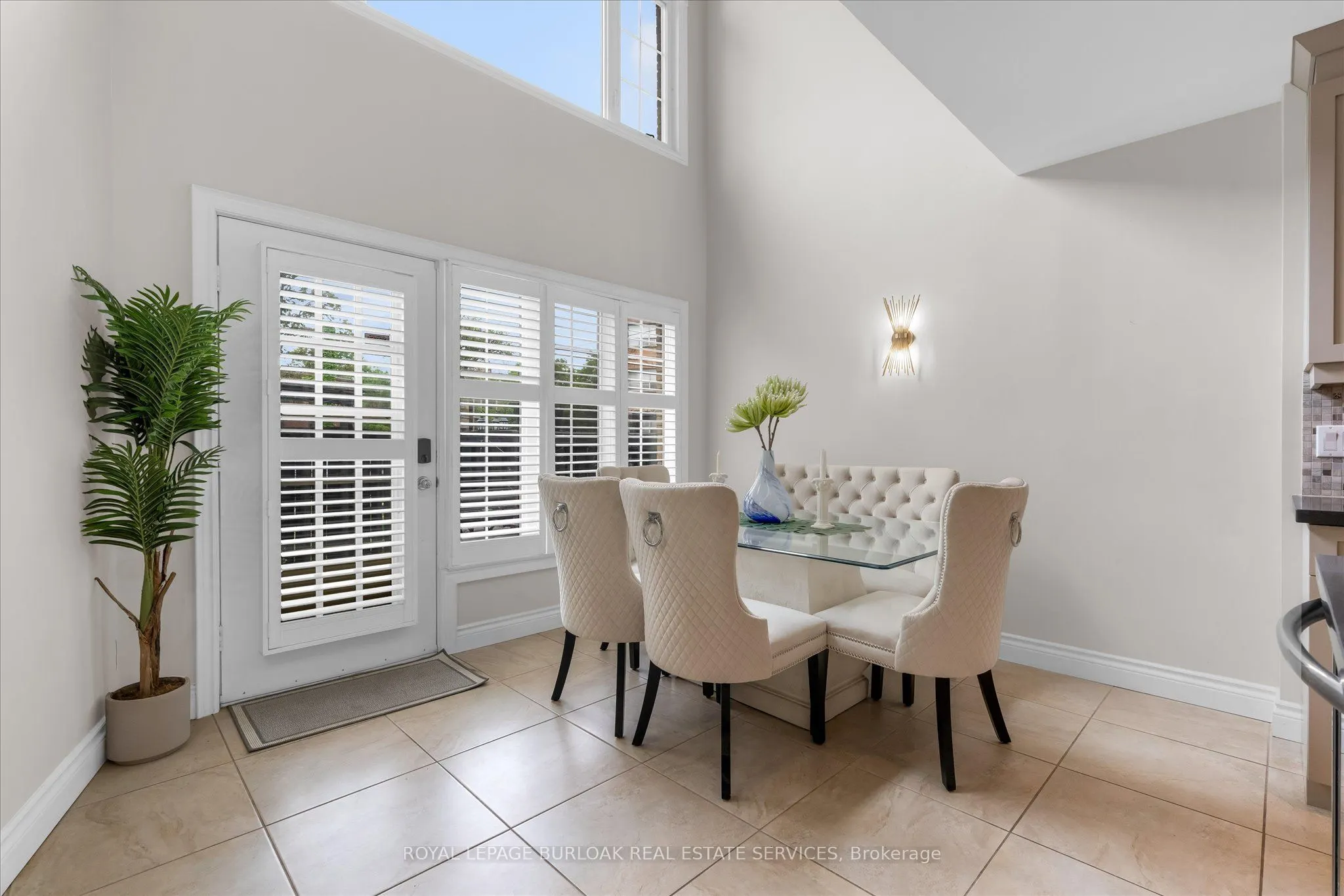 2110 New Street #6