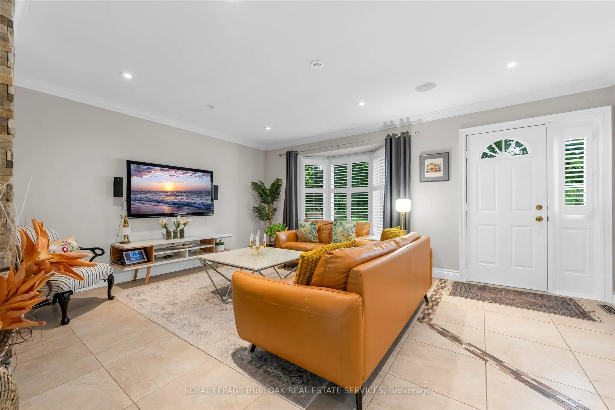 2110 New Street #6