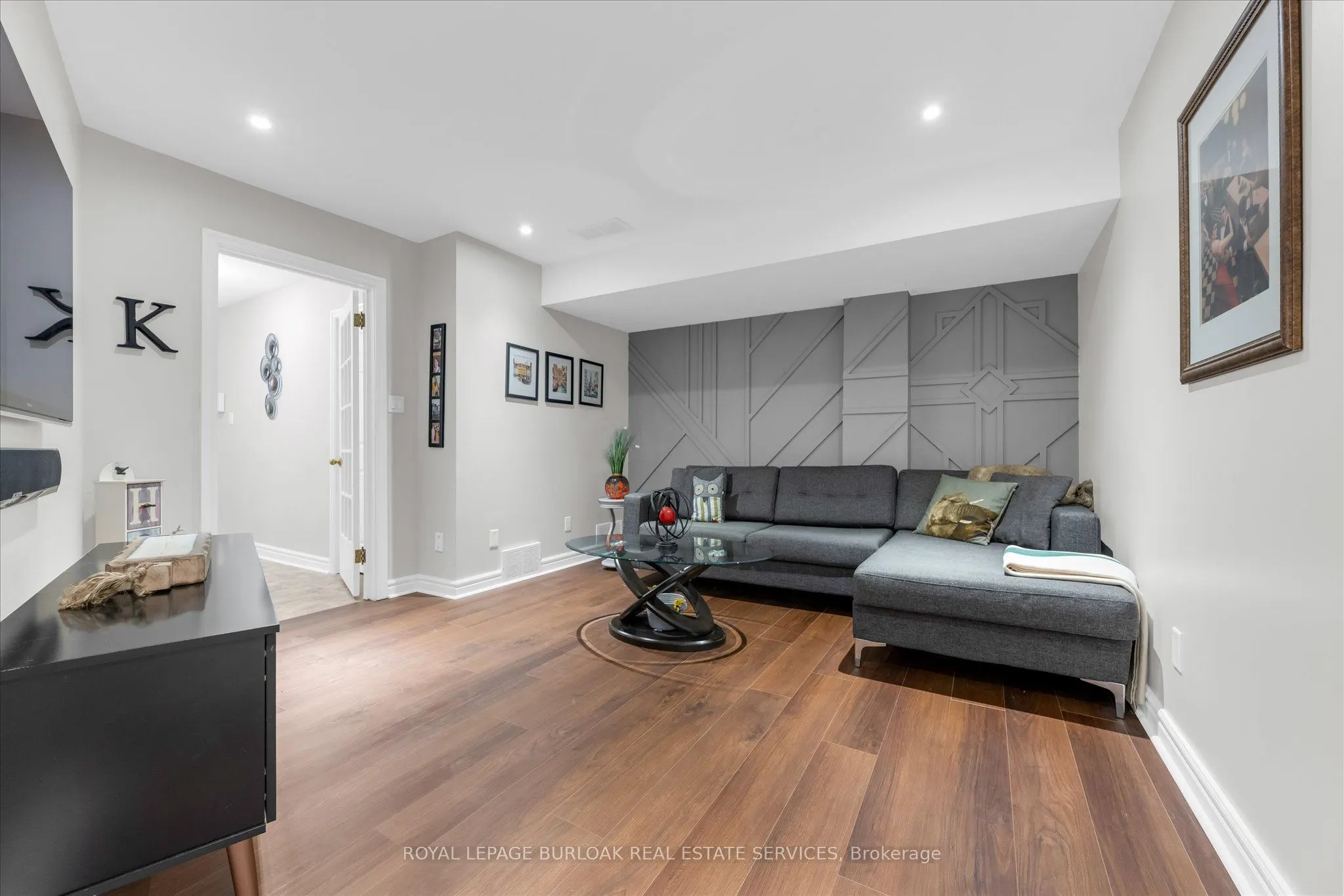 2110 New Street #6