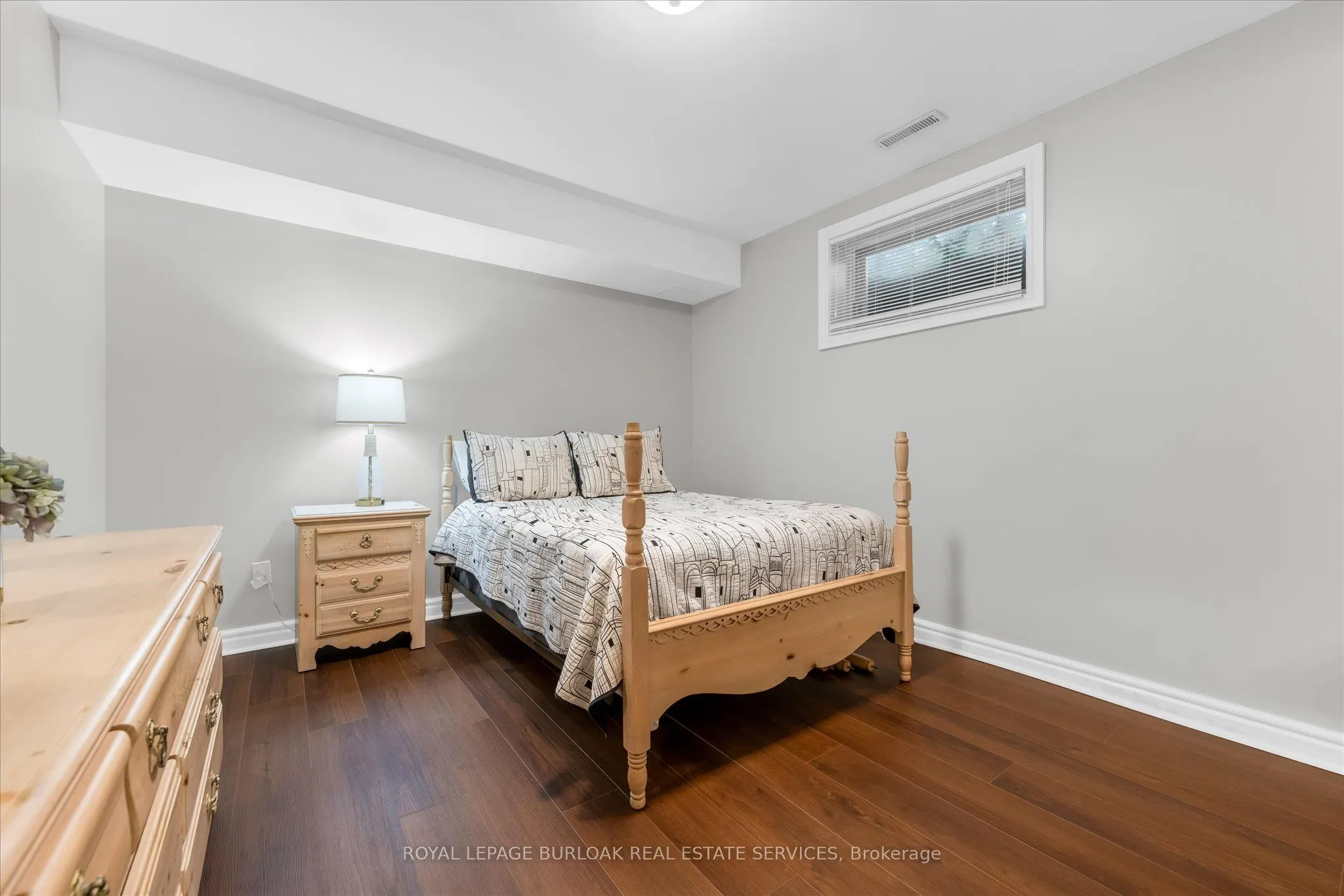 2110 New Street #6