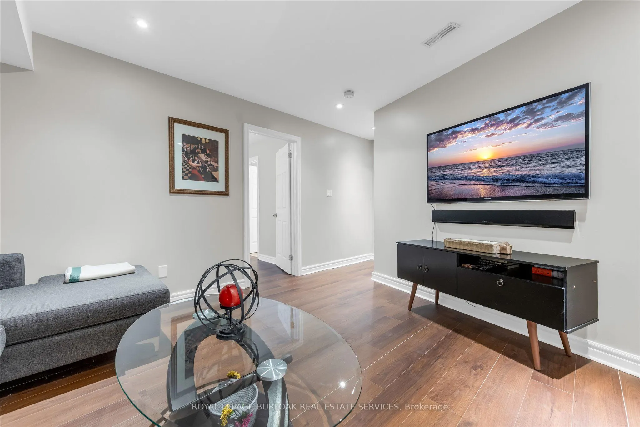 2110 New Street #6