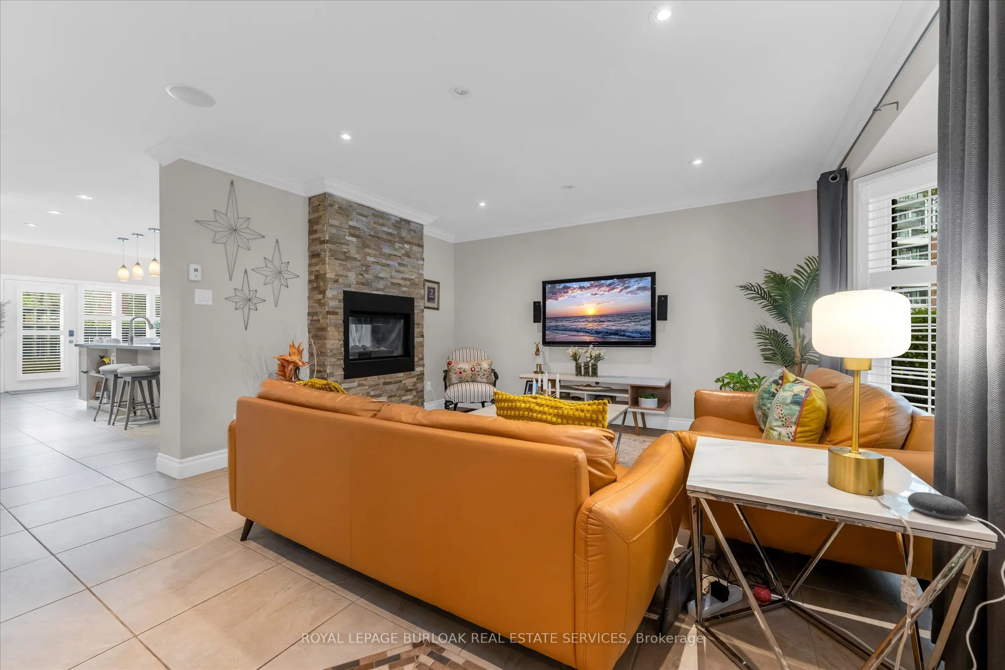 2110 New Street #6
