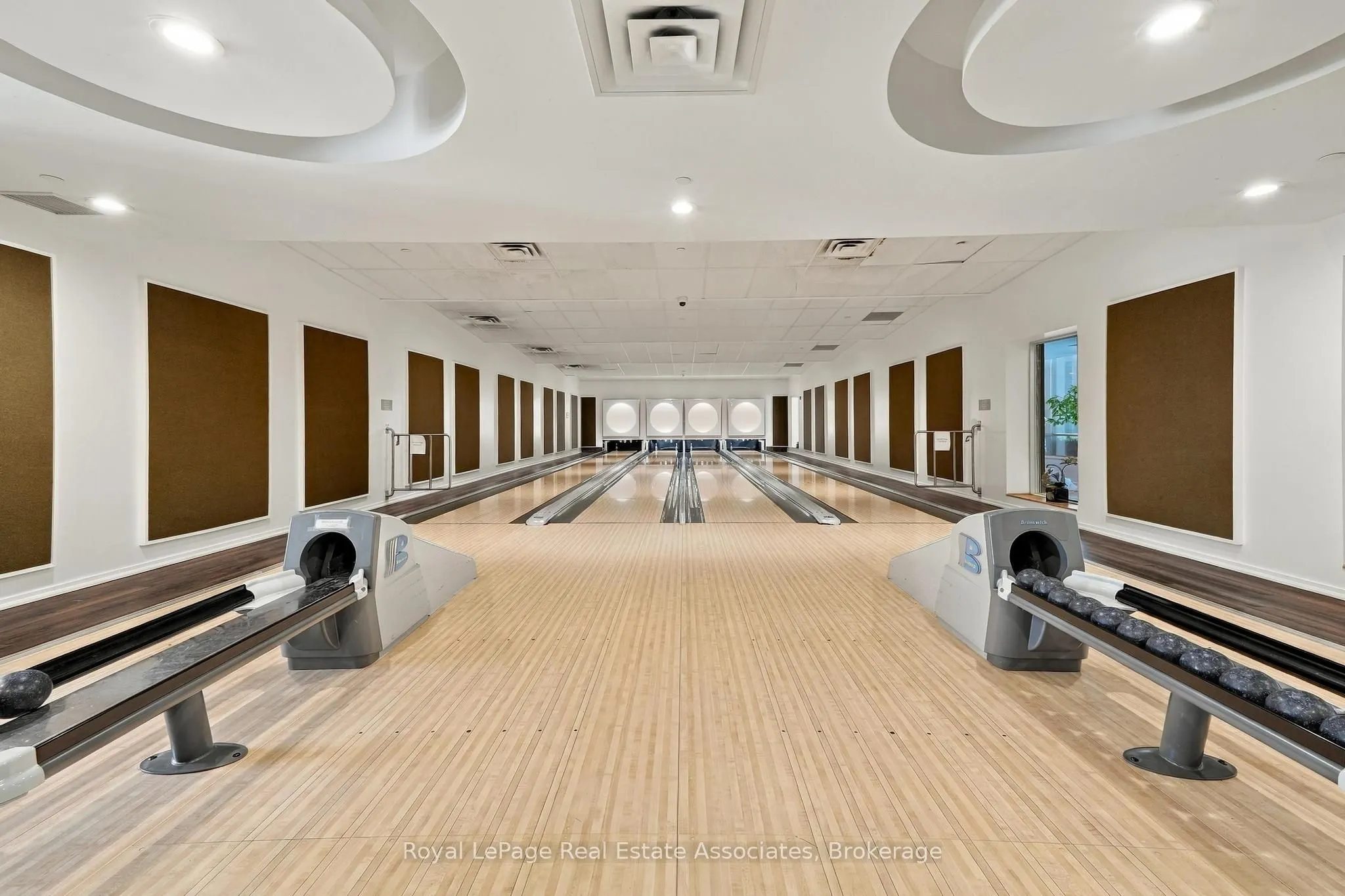 3880 Duke Of York Boulevard #618