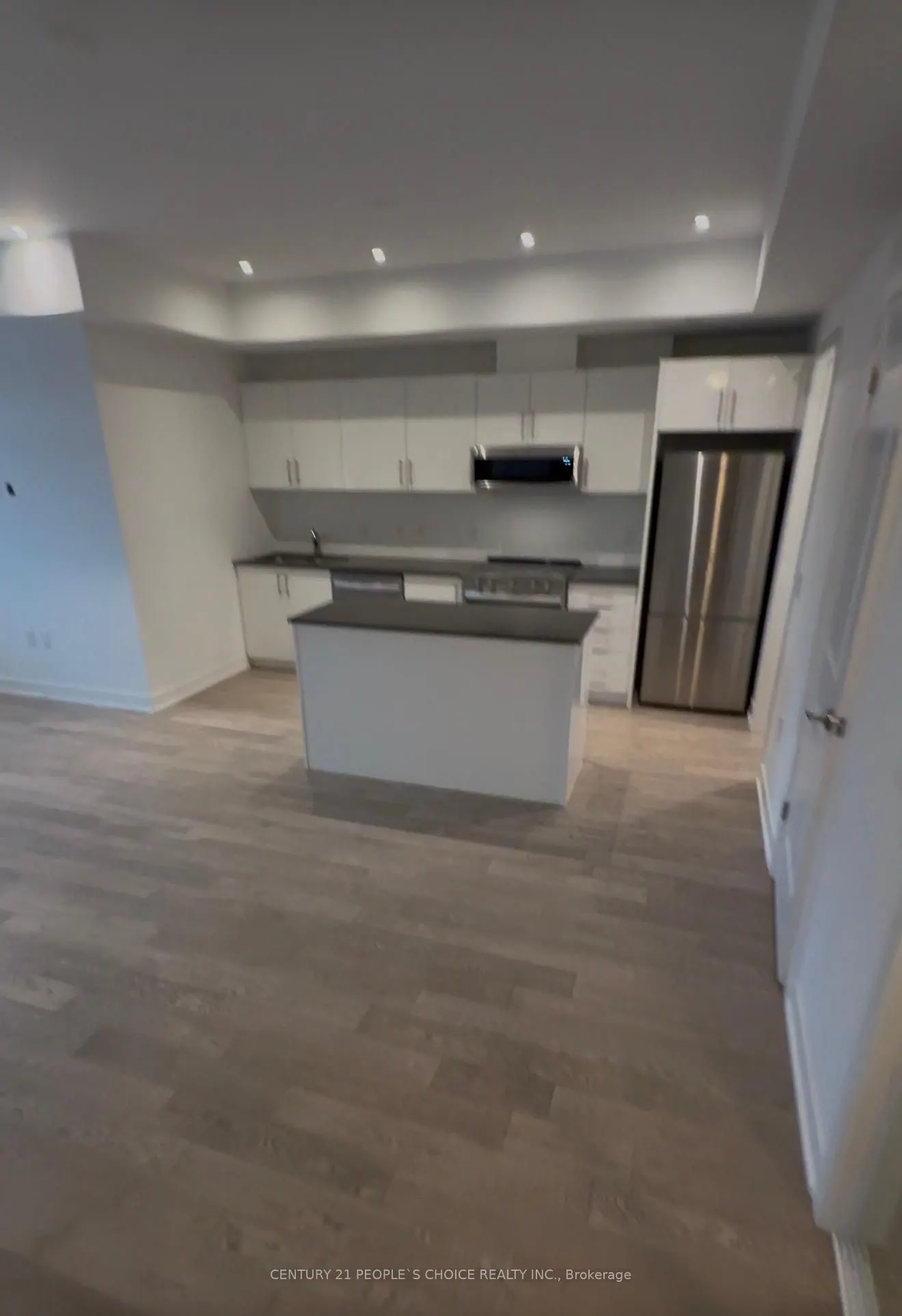 1115 Douglas McCurdy Comm #208