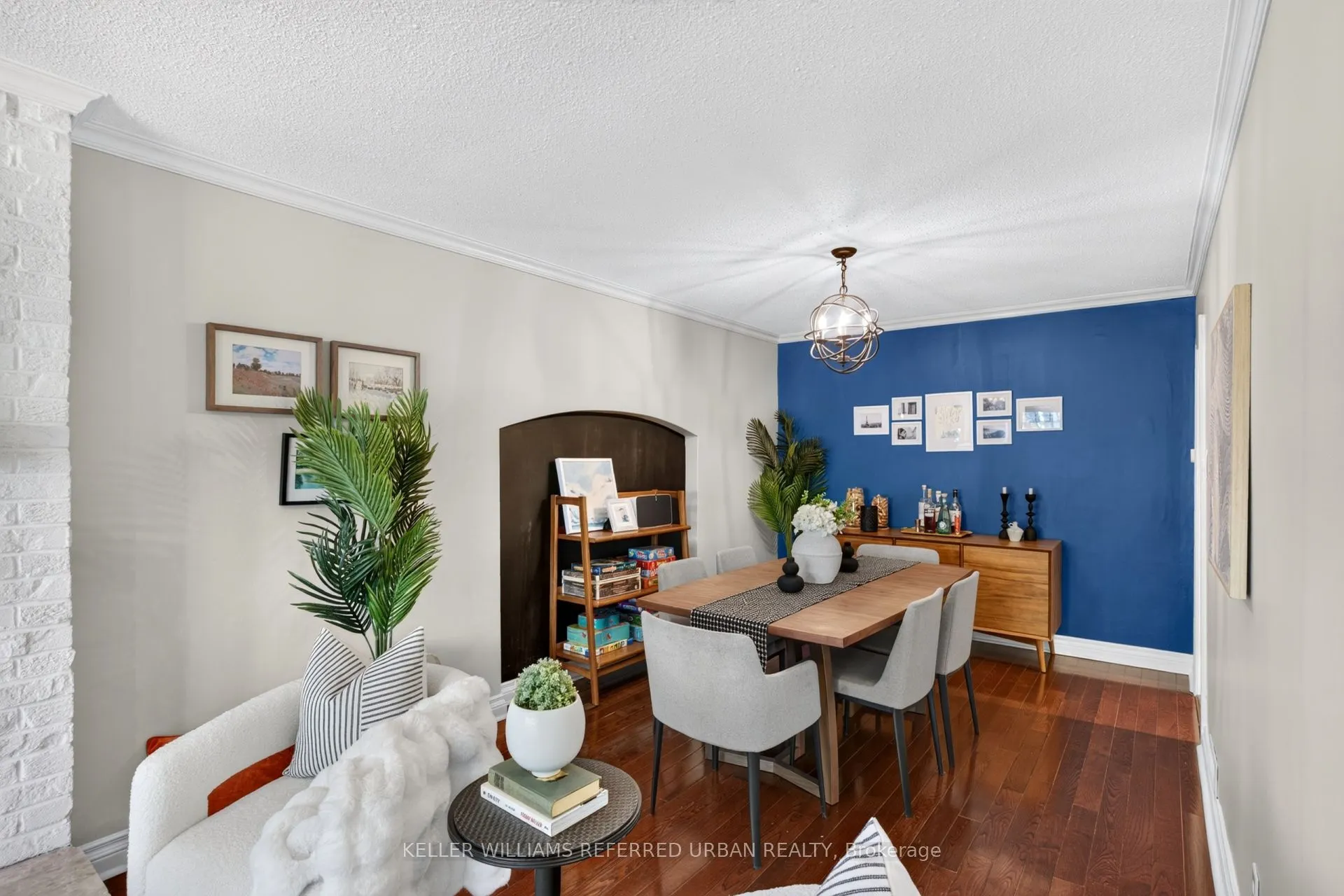 54 Albani Street