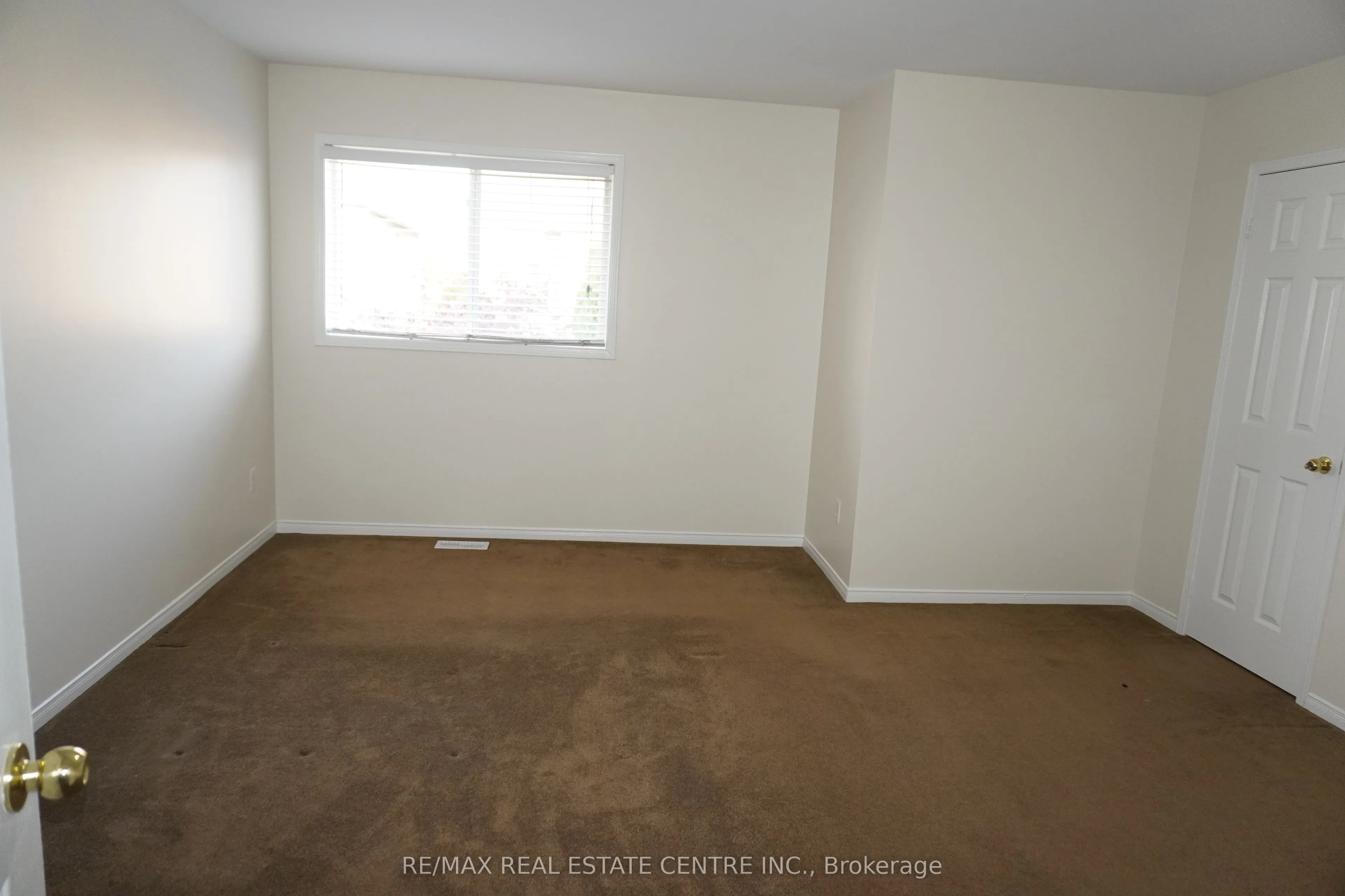 858 Bethany Crescent
