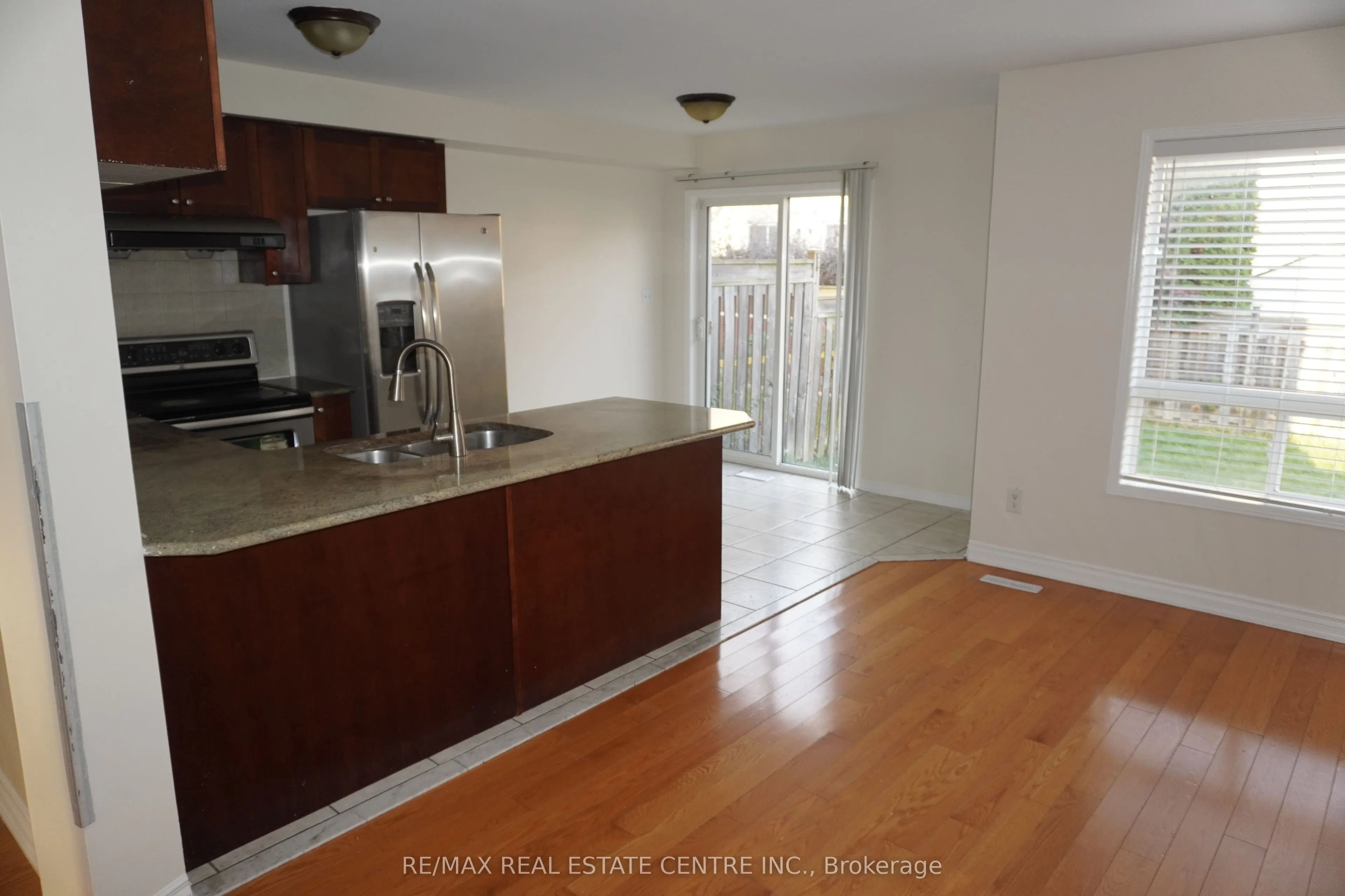 858 Bethany Crescent