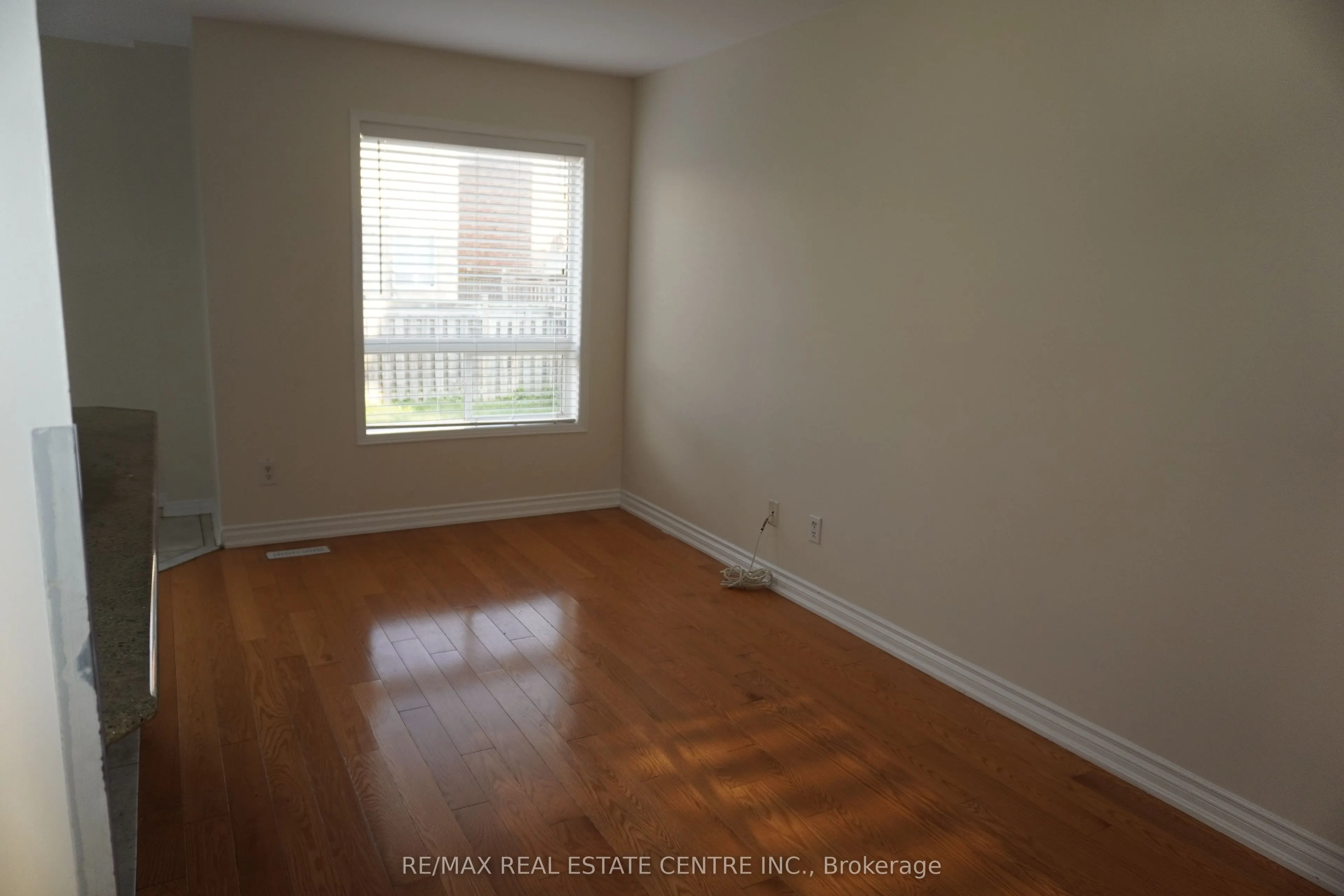 858 Bethany Crescent