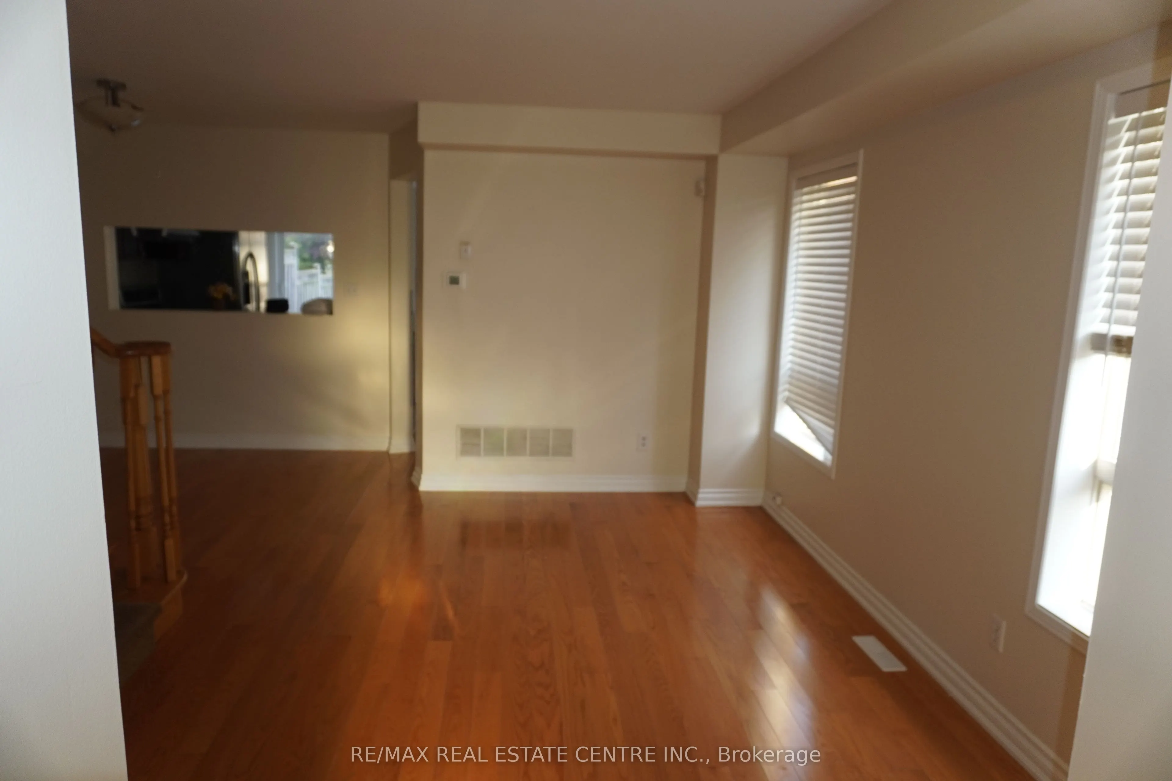 858 Bethany Crescent