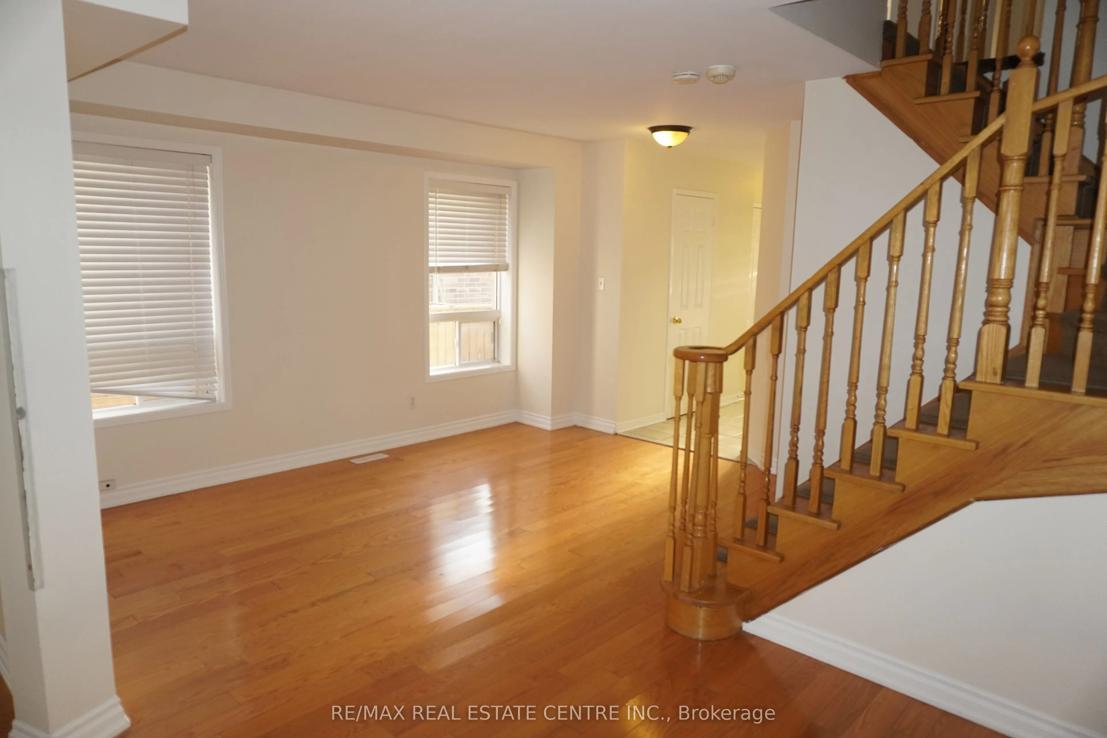 858 Bethany Crescent