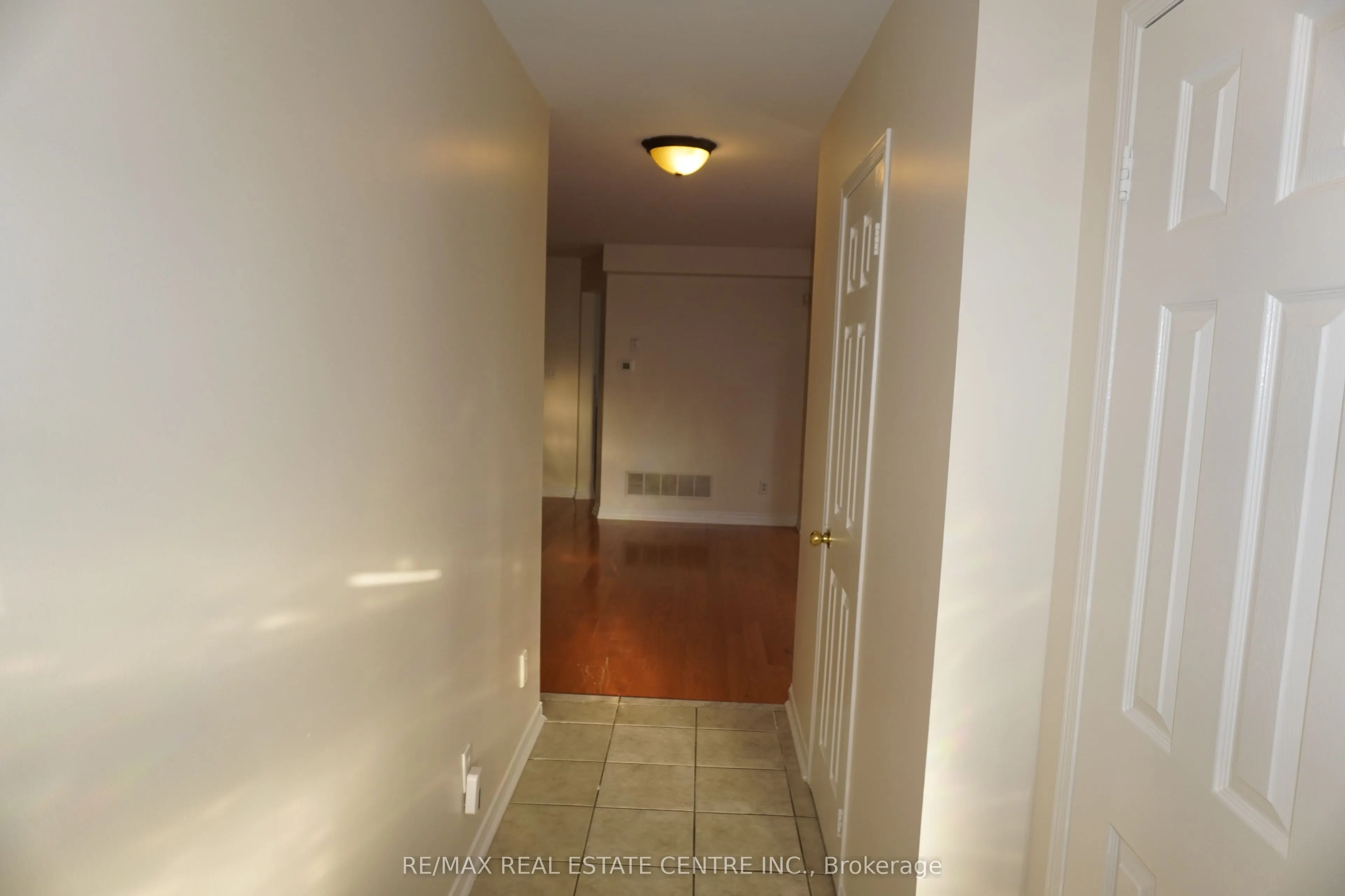 858 Bethany Crescent