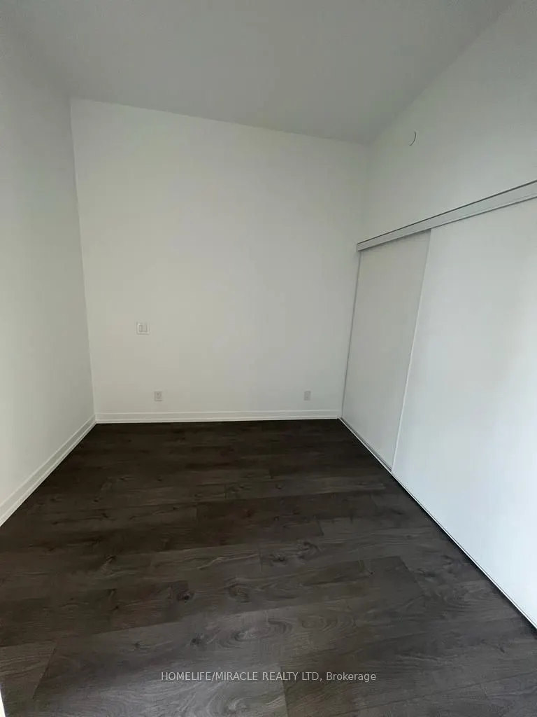 270 Dufferin Street #914