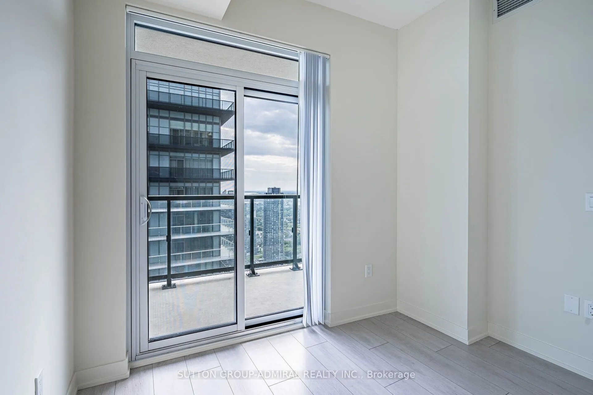 38 Annie Craig Drive #5106
