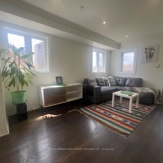 200 Tenth Street #11