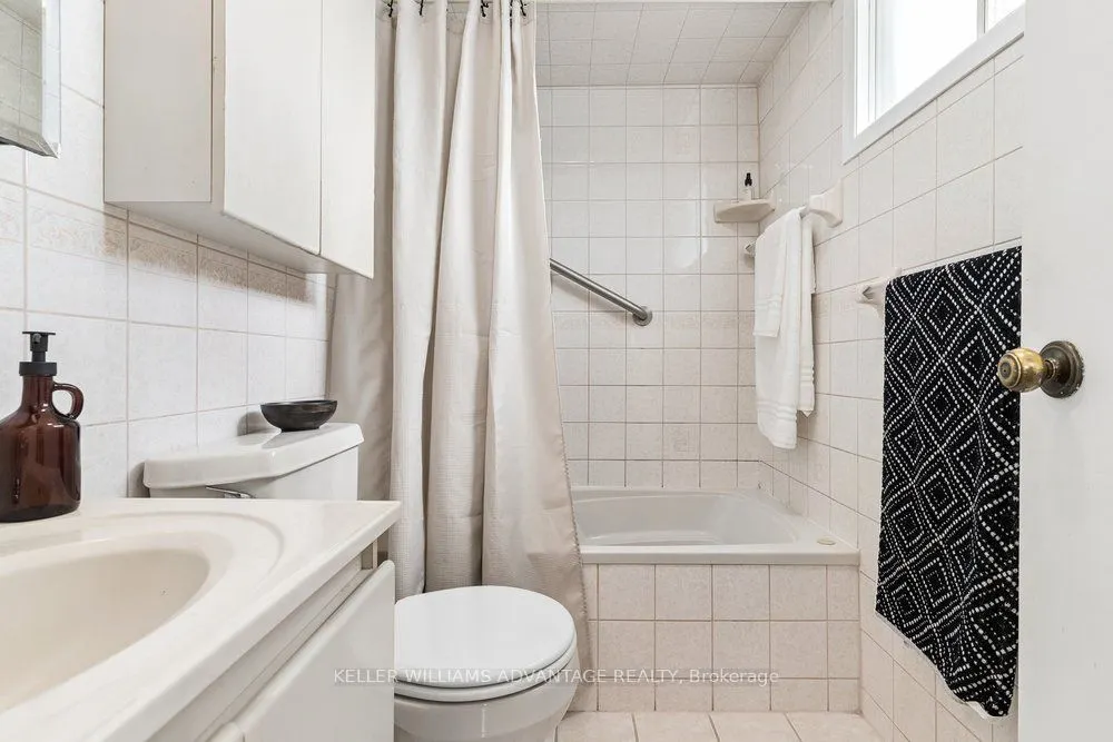 2192 Castlestone Court