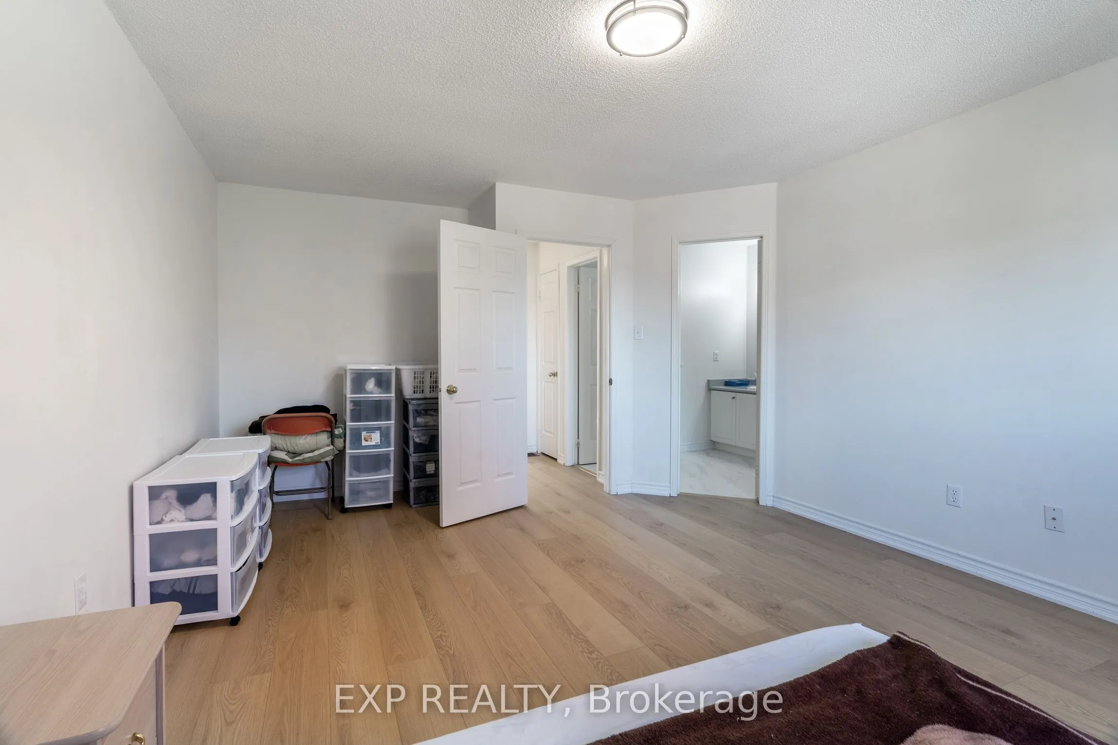 200 Cresthaven Road #37