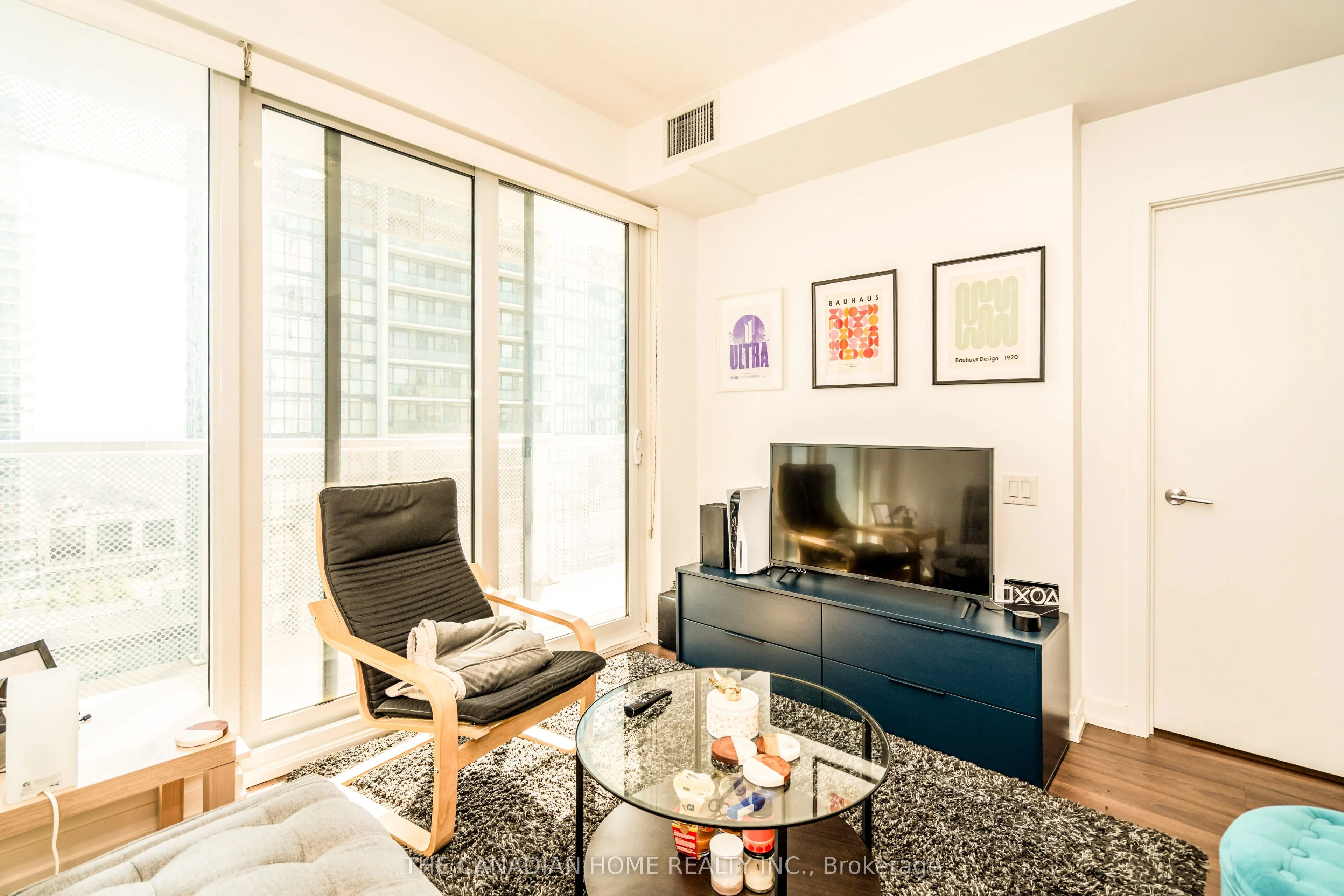 4065 Confederation Parkway #1412