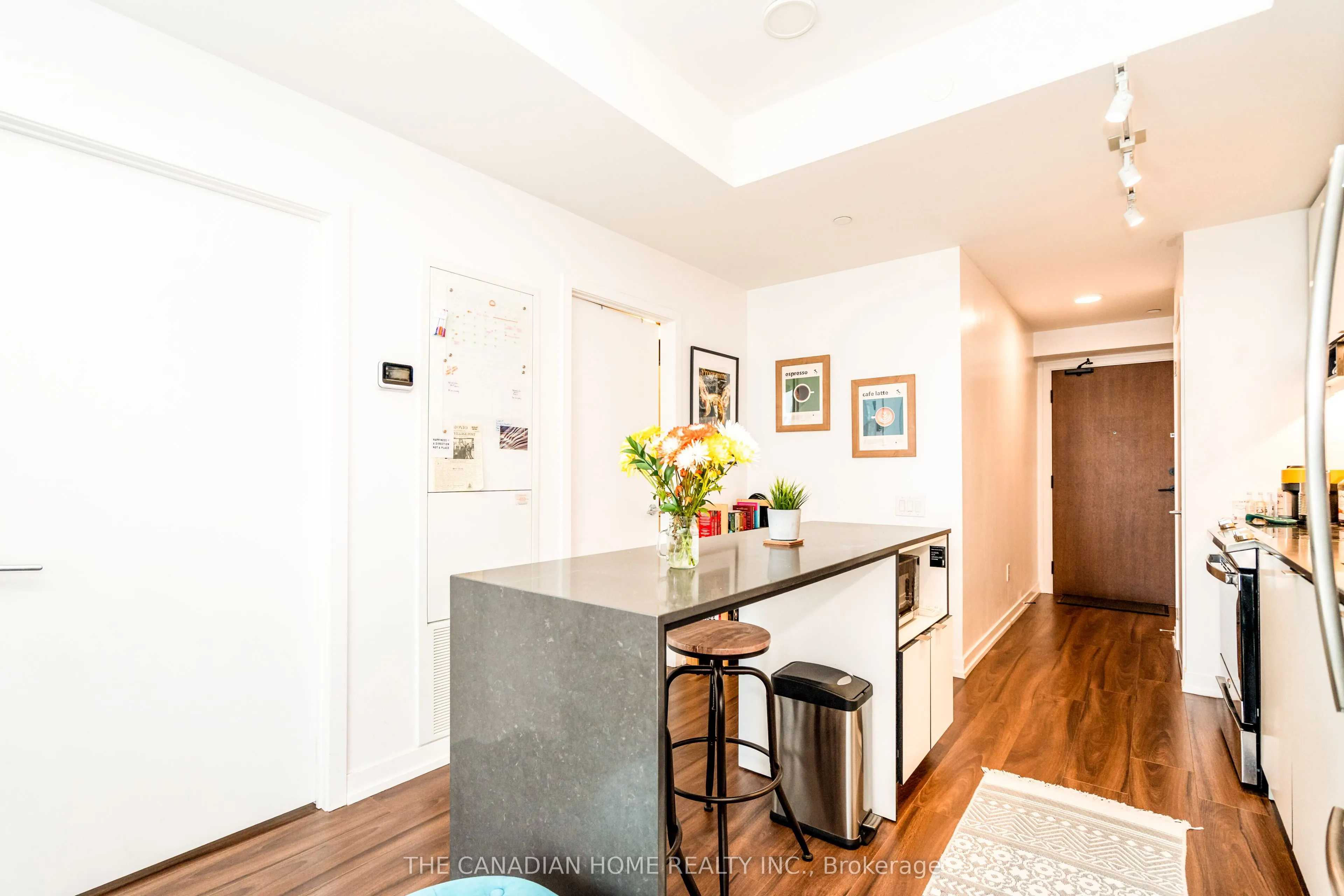 4065 Confederation Parkway #1412
