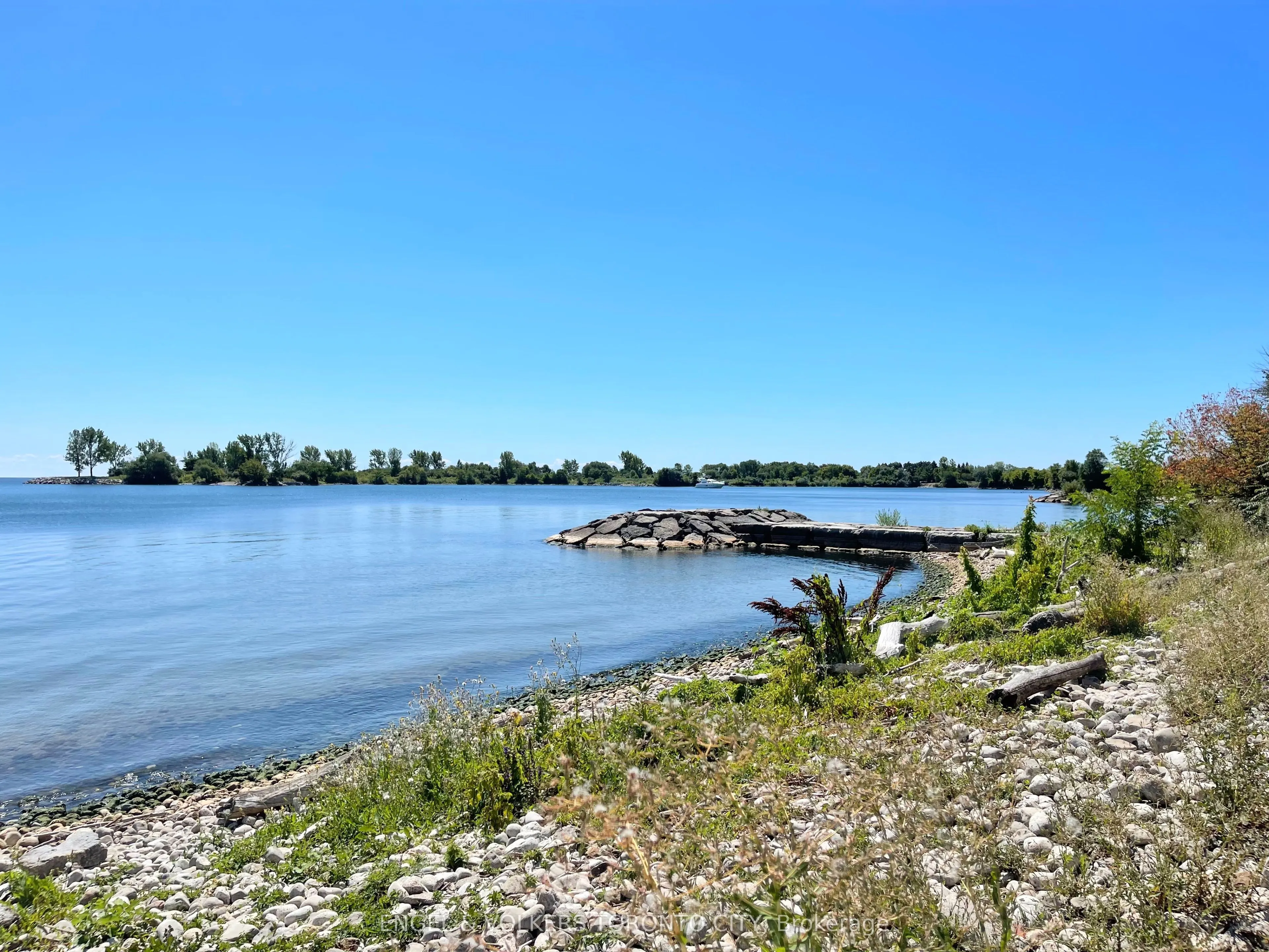 30 Shore Breeze Drive #2118