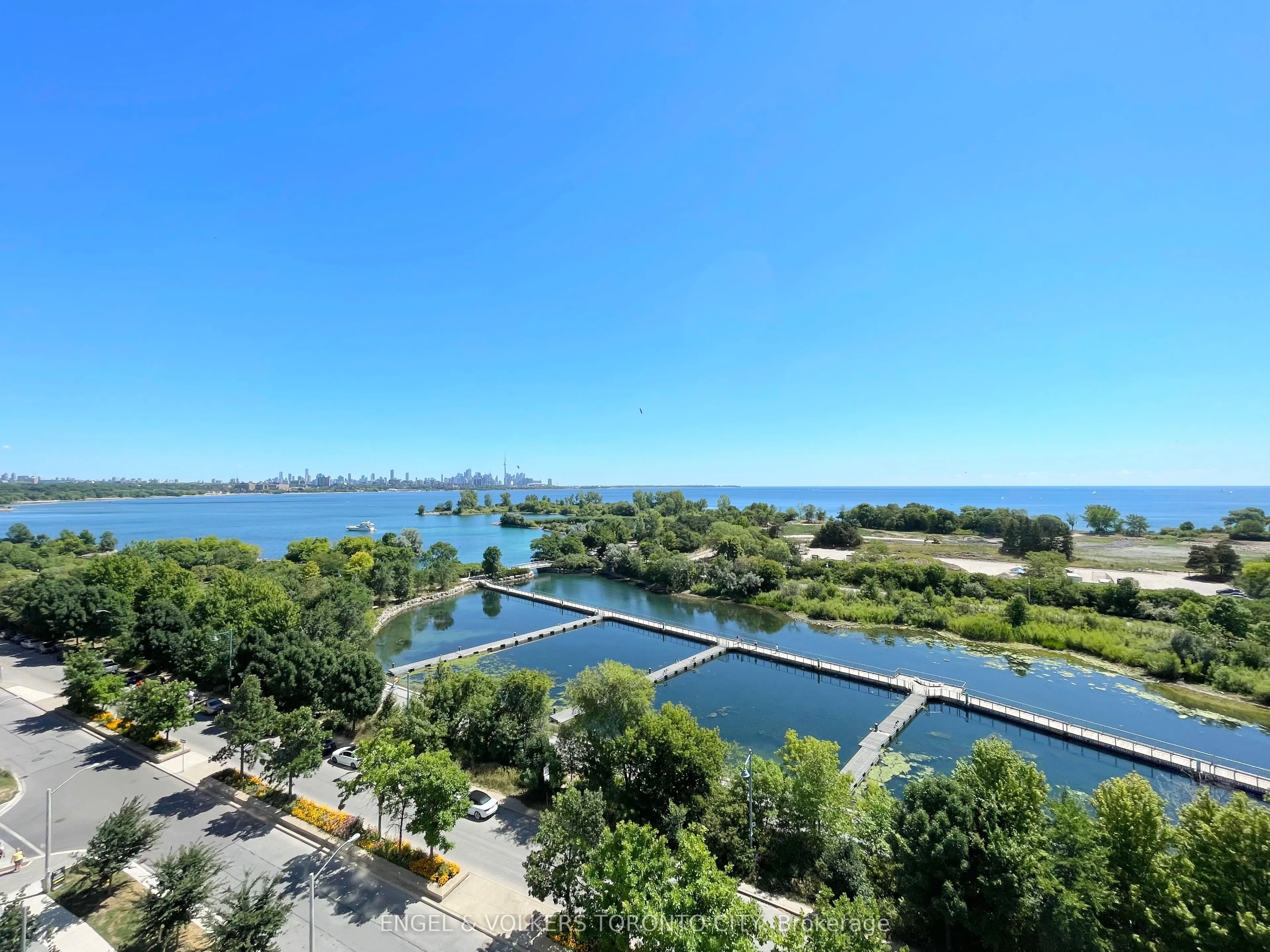 30 Shore Breeze Drive #2118