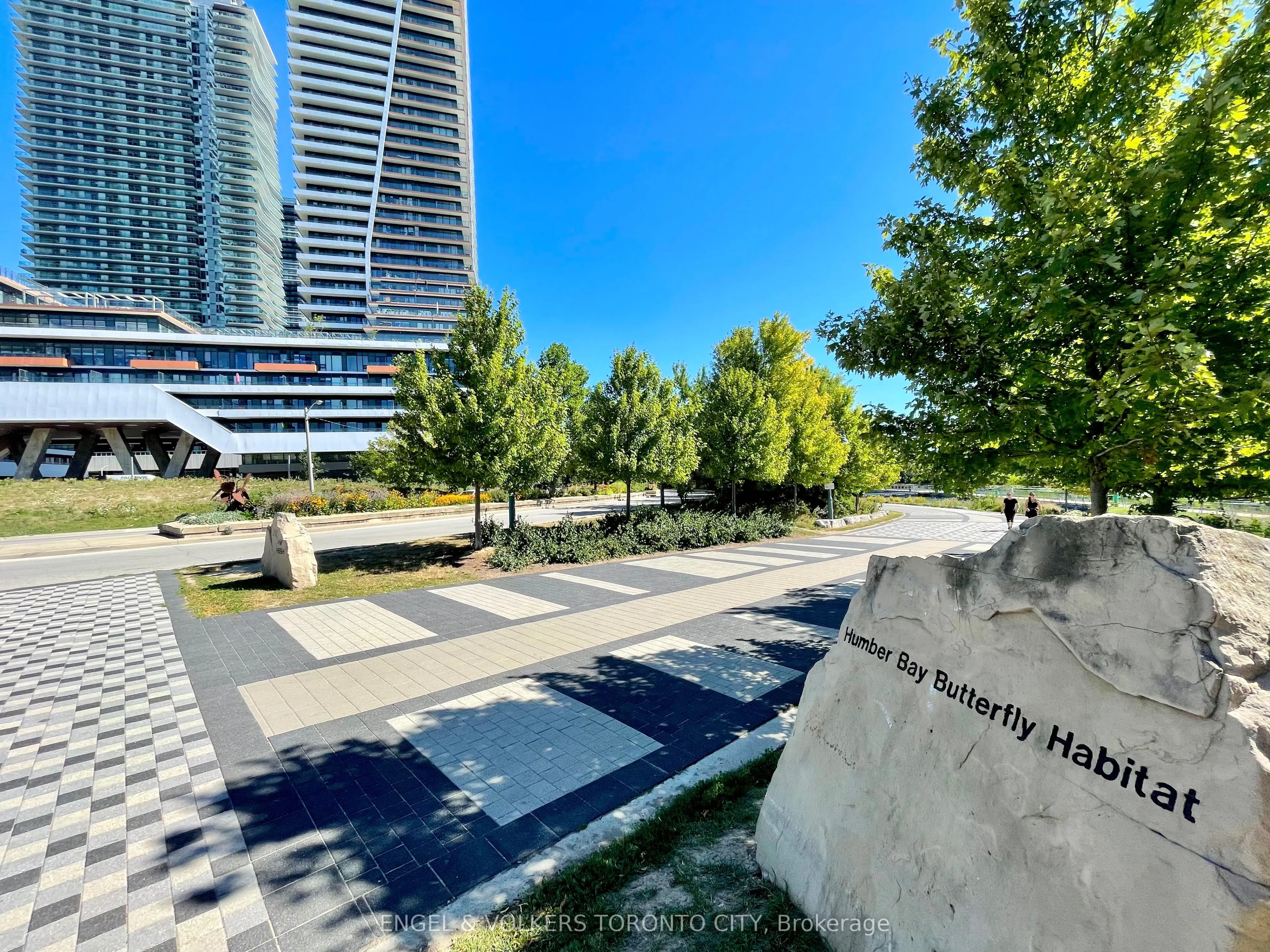 30 Shore Breeze Drive #2118