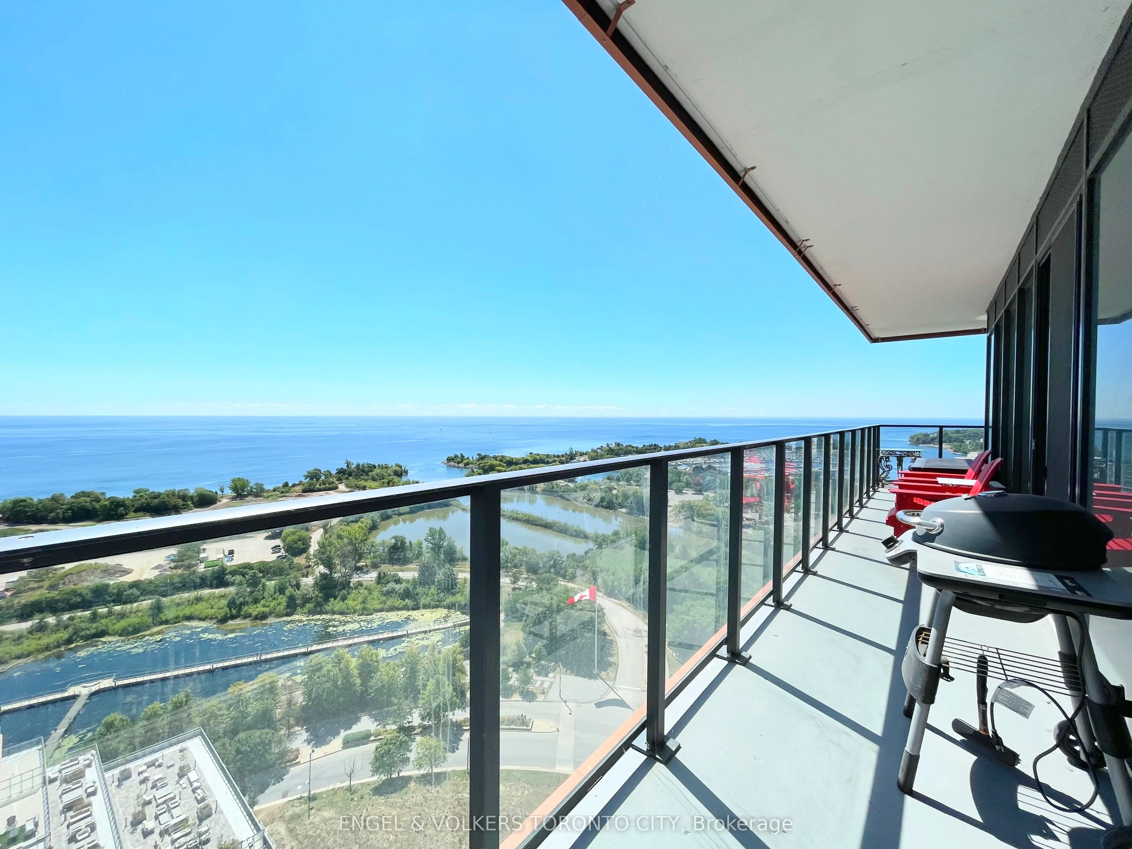 30 Shore Breeze Drive #2118