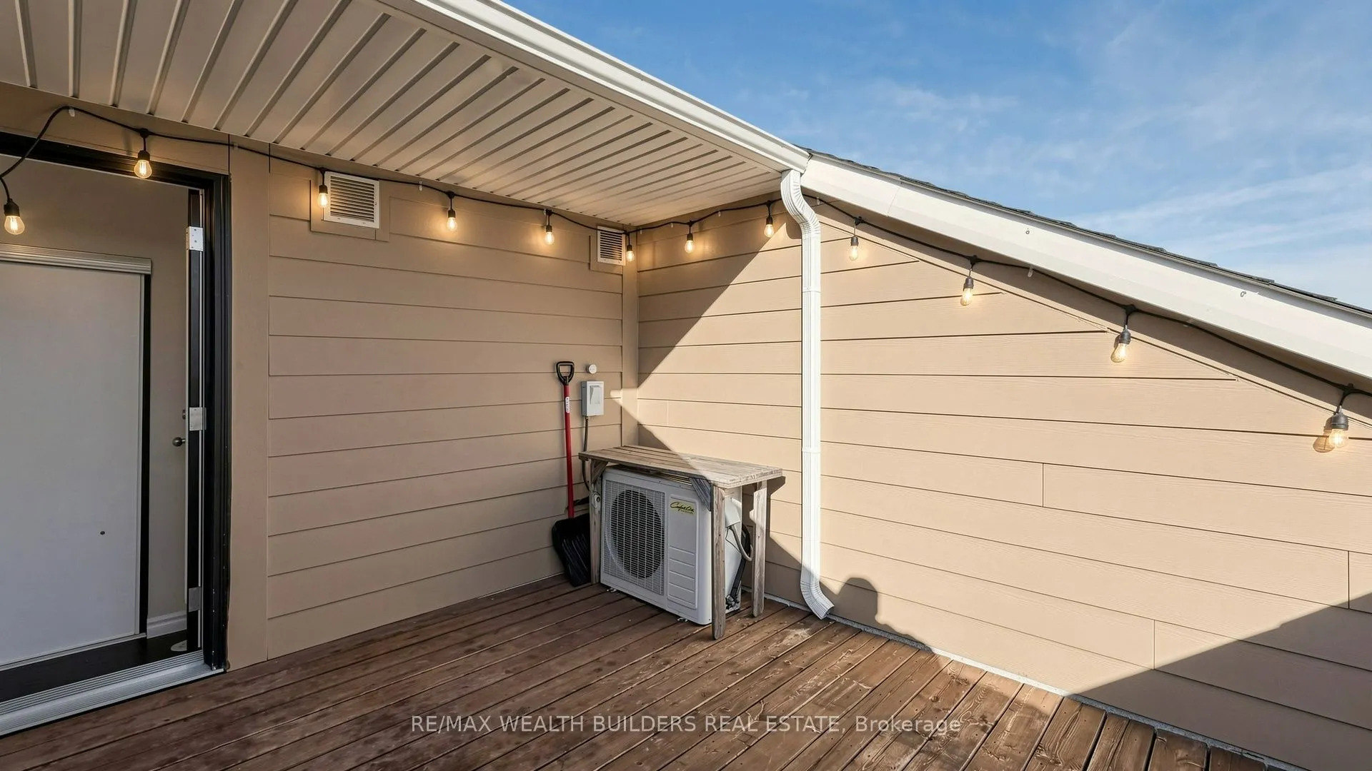 40 Carnation Avenue #115