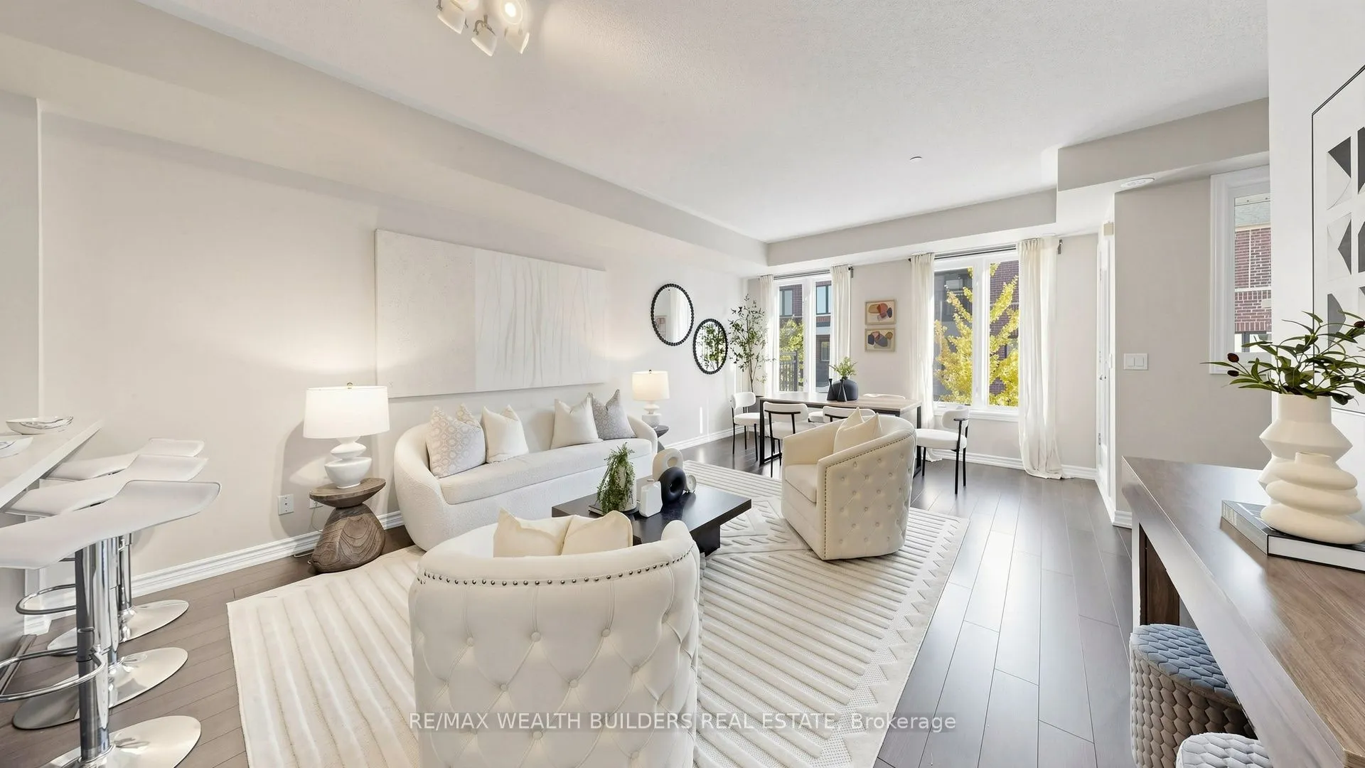 40 Carnation Avenue #115