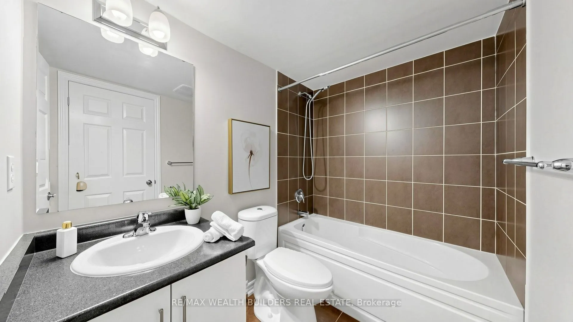 40 Carnation Avenue #115