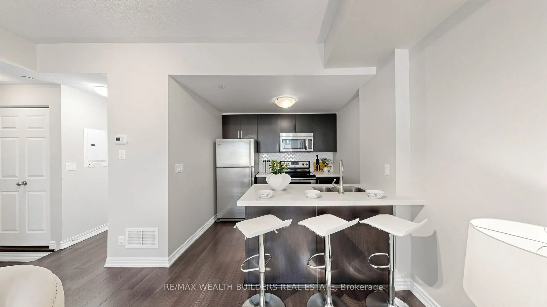 40 Carnation Avenue #115