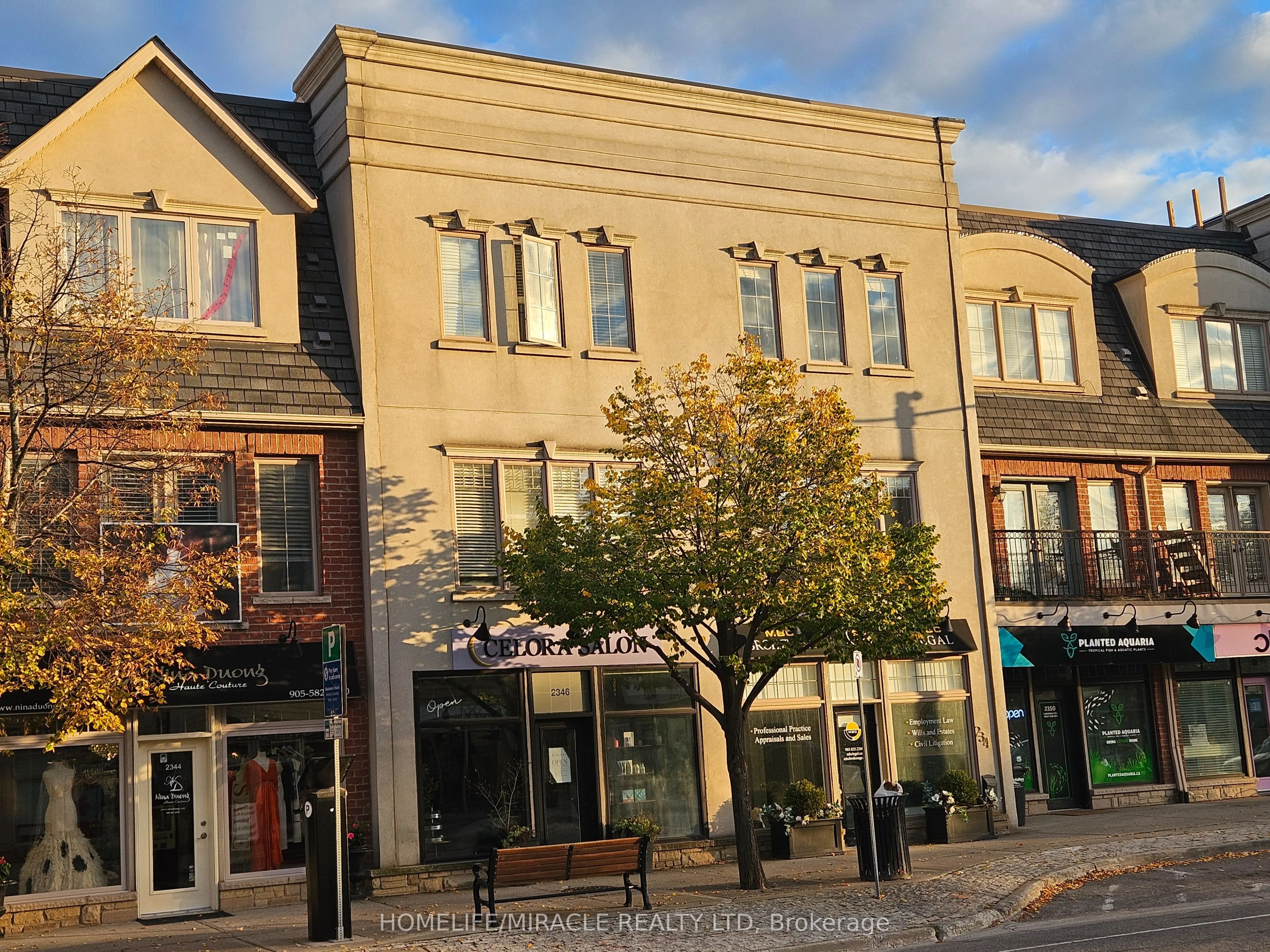 2346 Lakeshore Road W