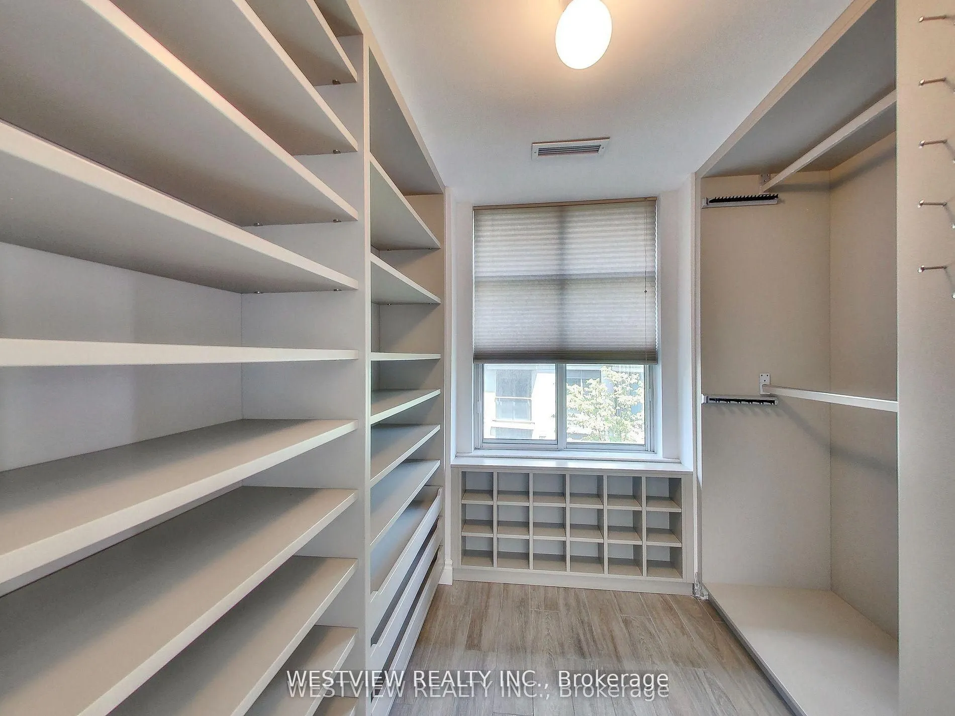 2111 Lake Shore Boulevard W #116