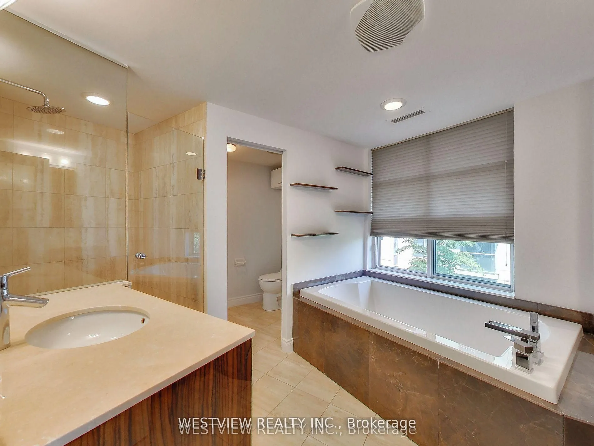 2111 Lake Shore Boulevard W #116