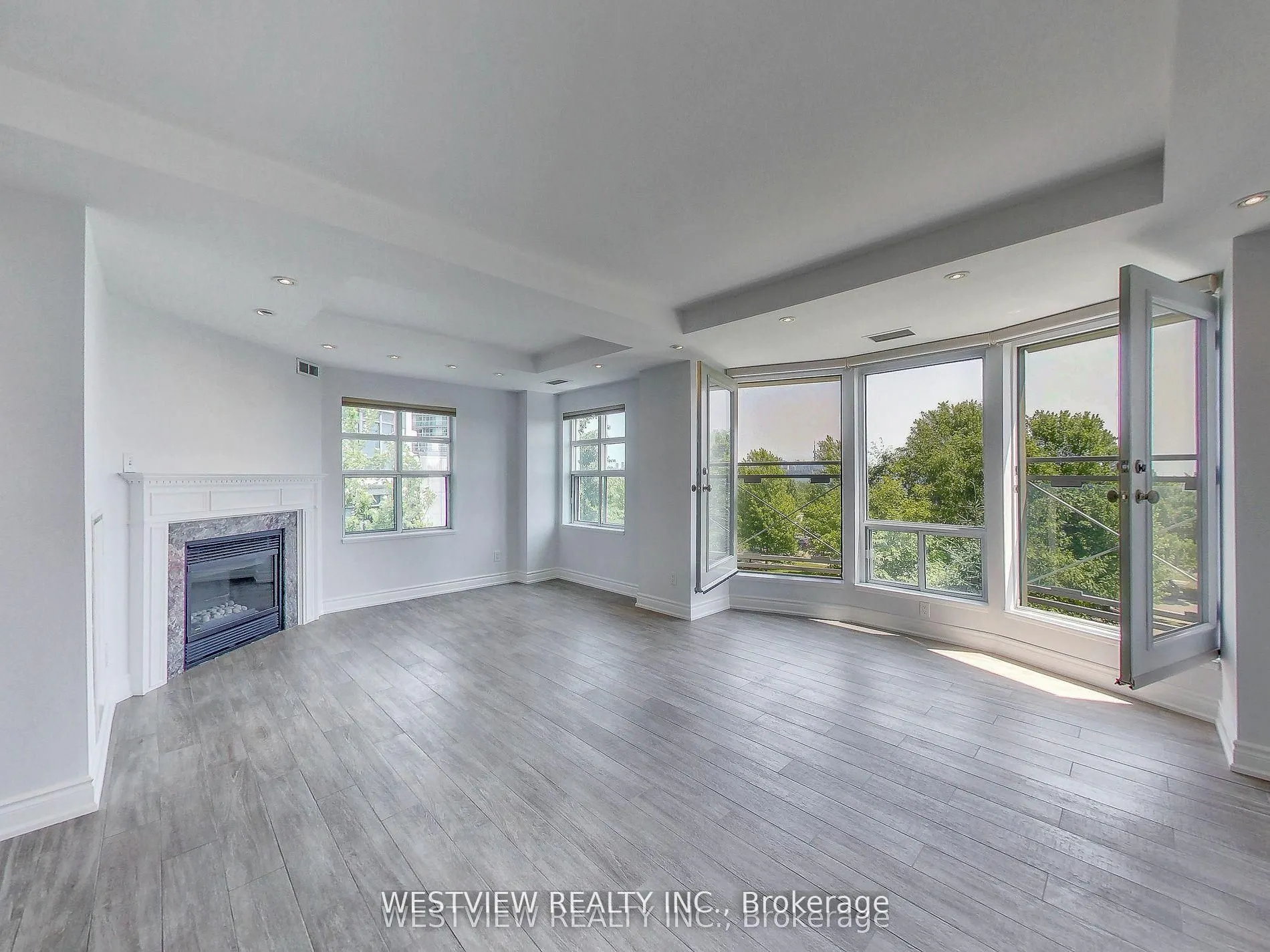 2111 Lake Shore Boulevard W #116